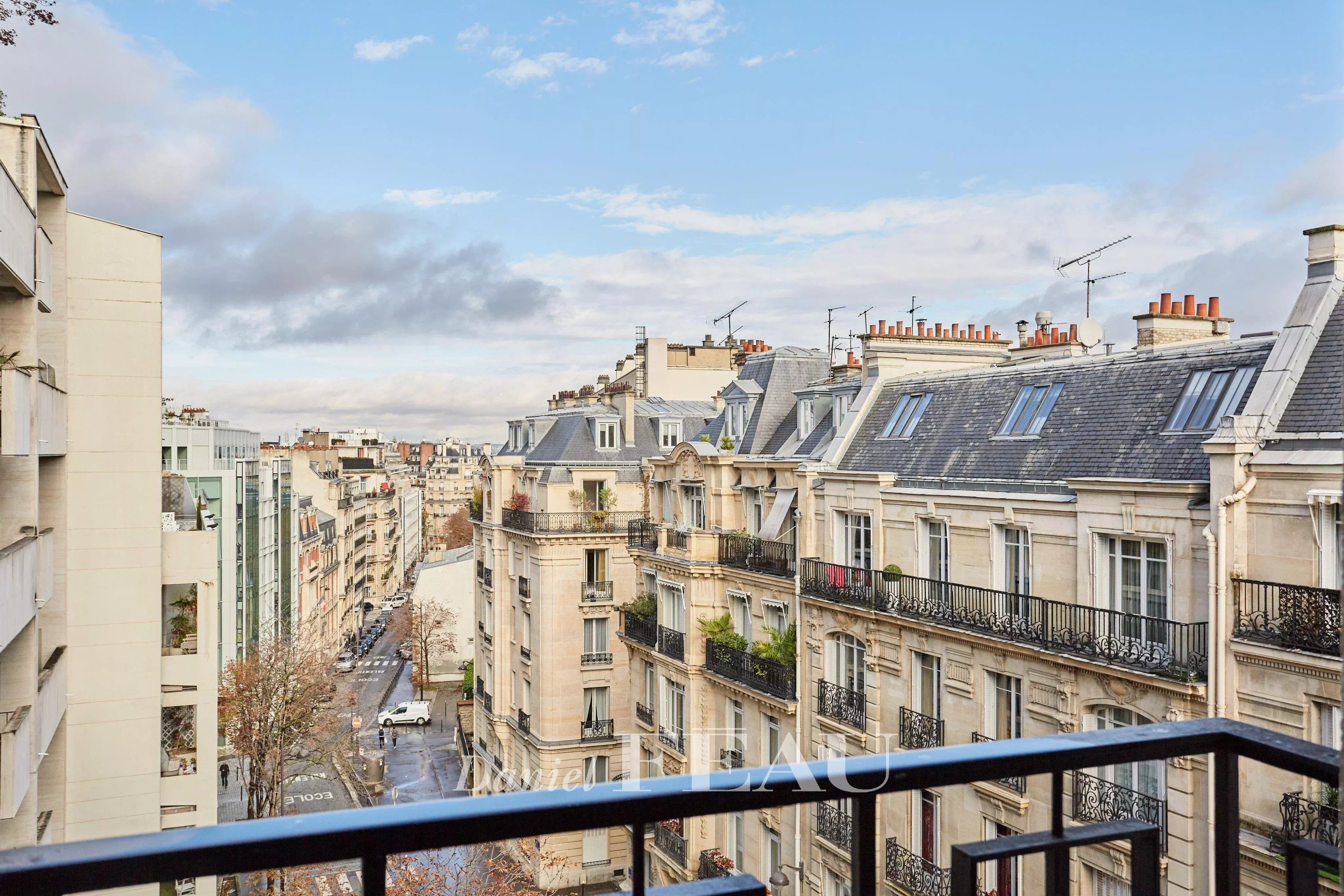 Sale Apartment Paris 16th