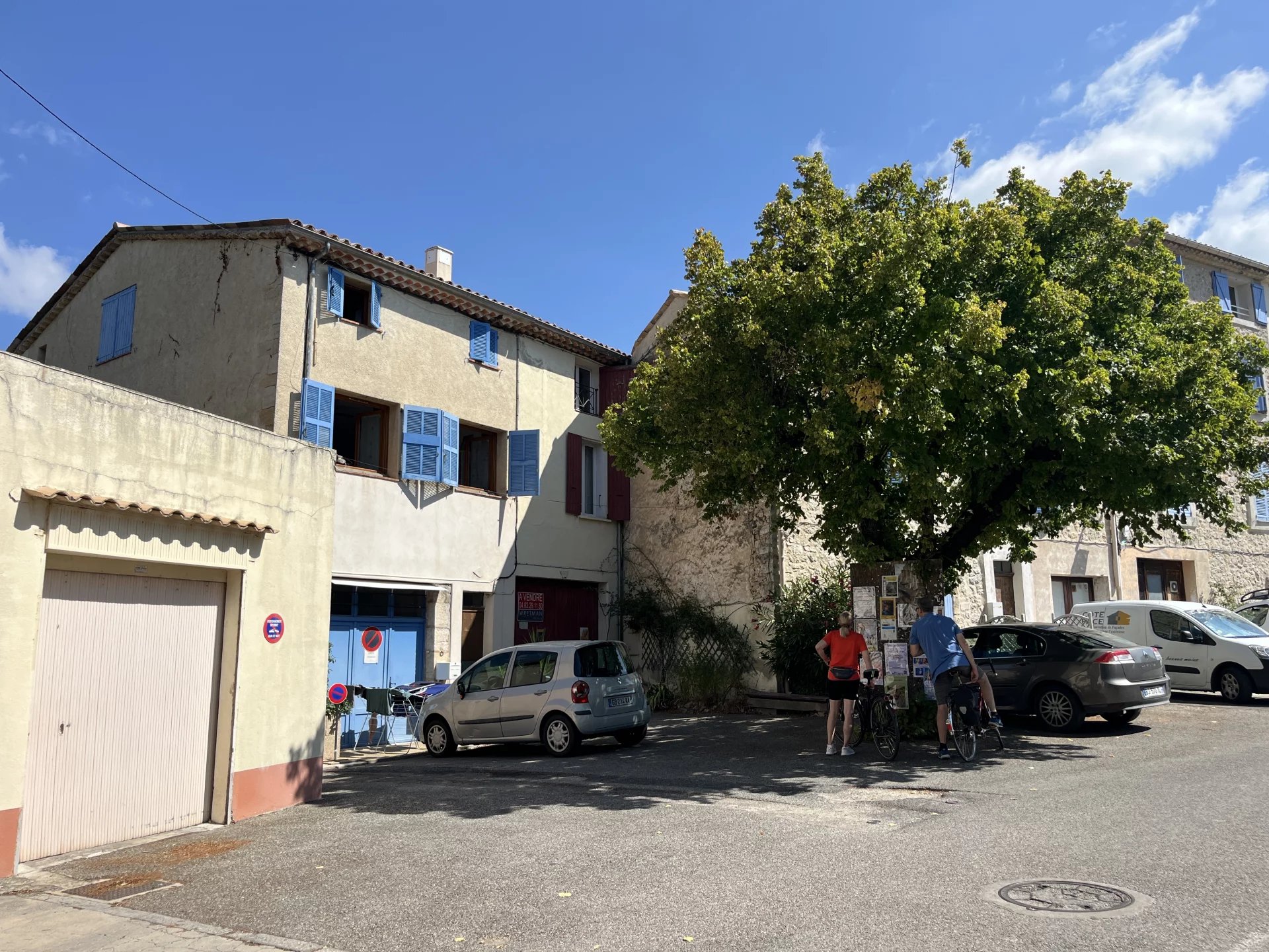 Charming village house - CLAVIERS