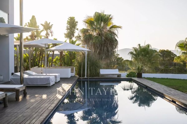Luxury Villa in Es Cubells Ibiza | Exclusive Family Estate Vista Alegre — photo 1