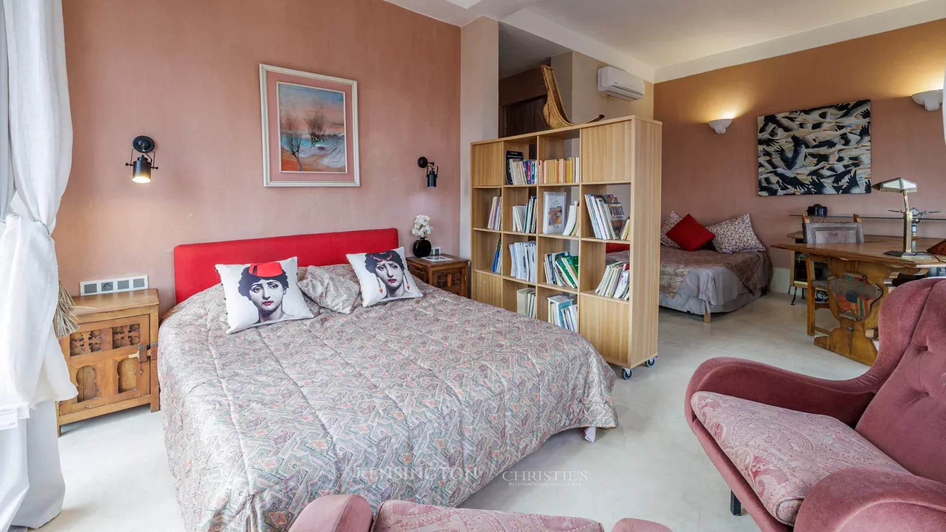 5 Bedroom Villa/Townhouse's Image 23