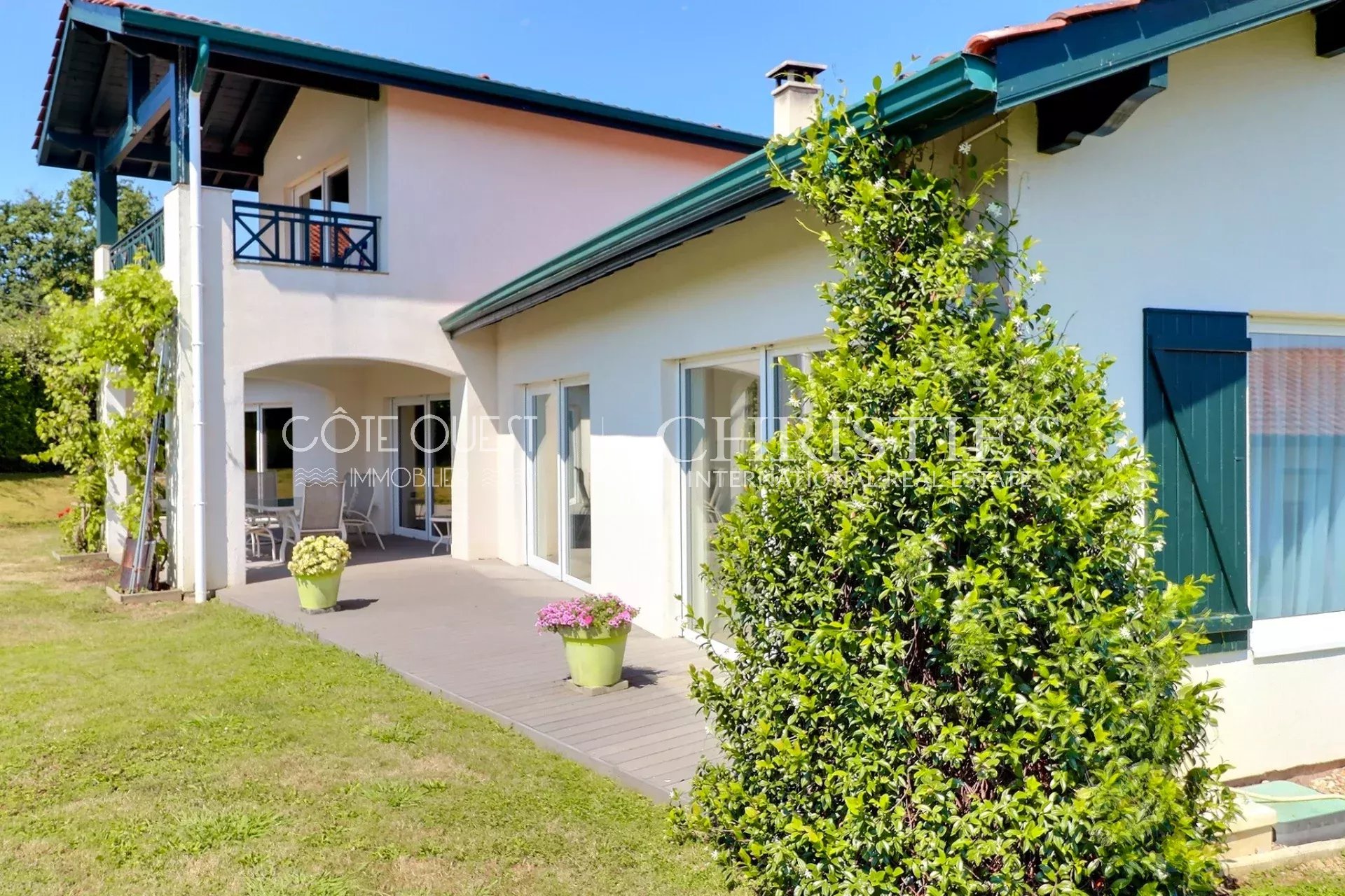 3 Bedroom Villa/Townhouse's Image 3