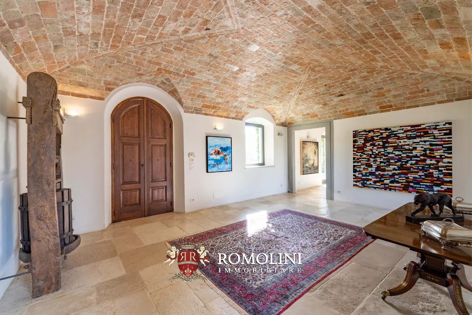 7 Bedroom Villa/Townhouse's Image 32