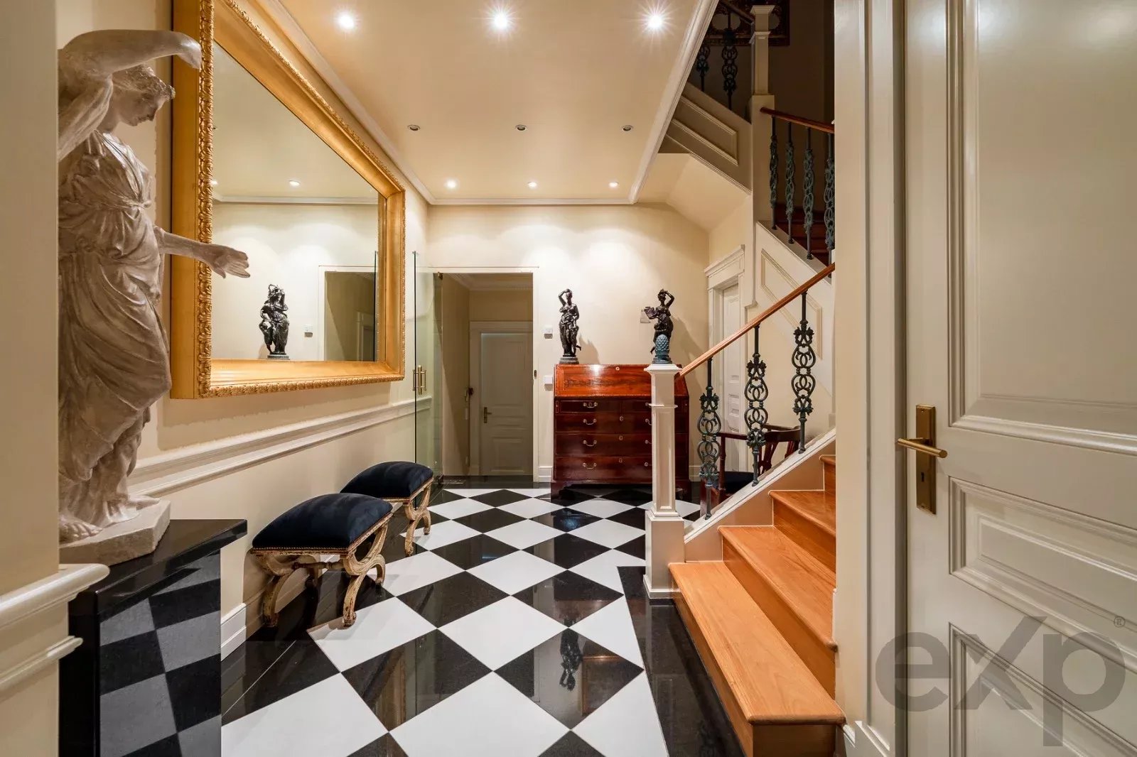 The Epitome of Luxury and Security, in the Heart of Lisbon 86892654 image 2