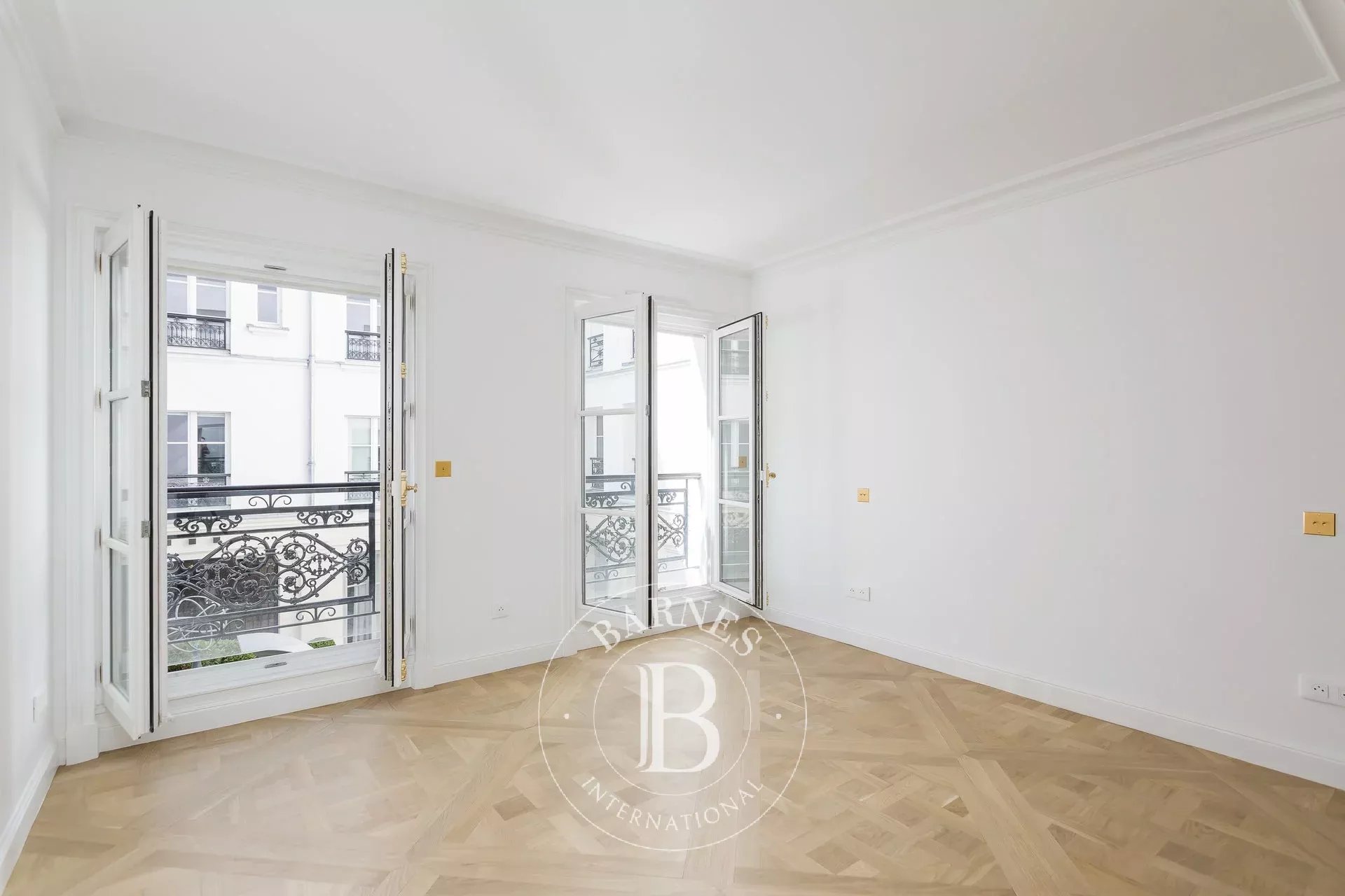 Daire Paris 7ème - picture 7