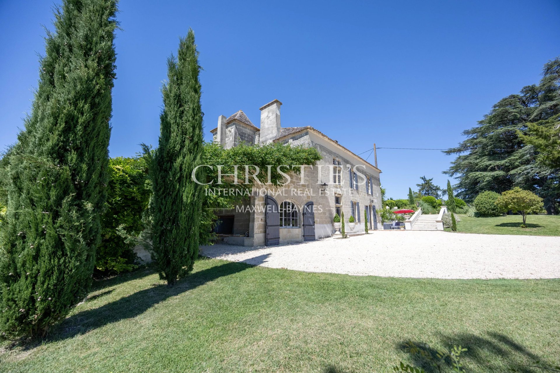 5 Bedroom Villa/Townhouse's Image 4