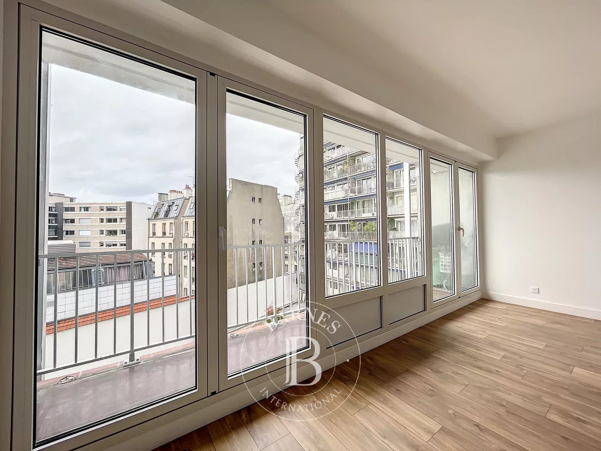 Daire Paris 10ème - picture 9