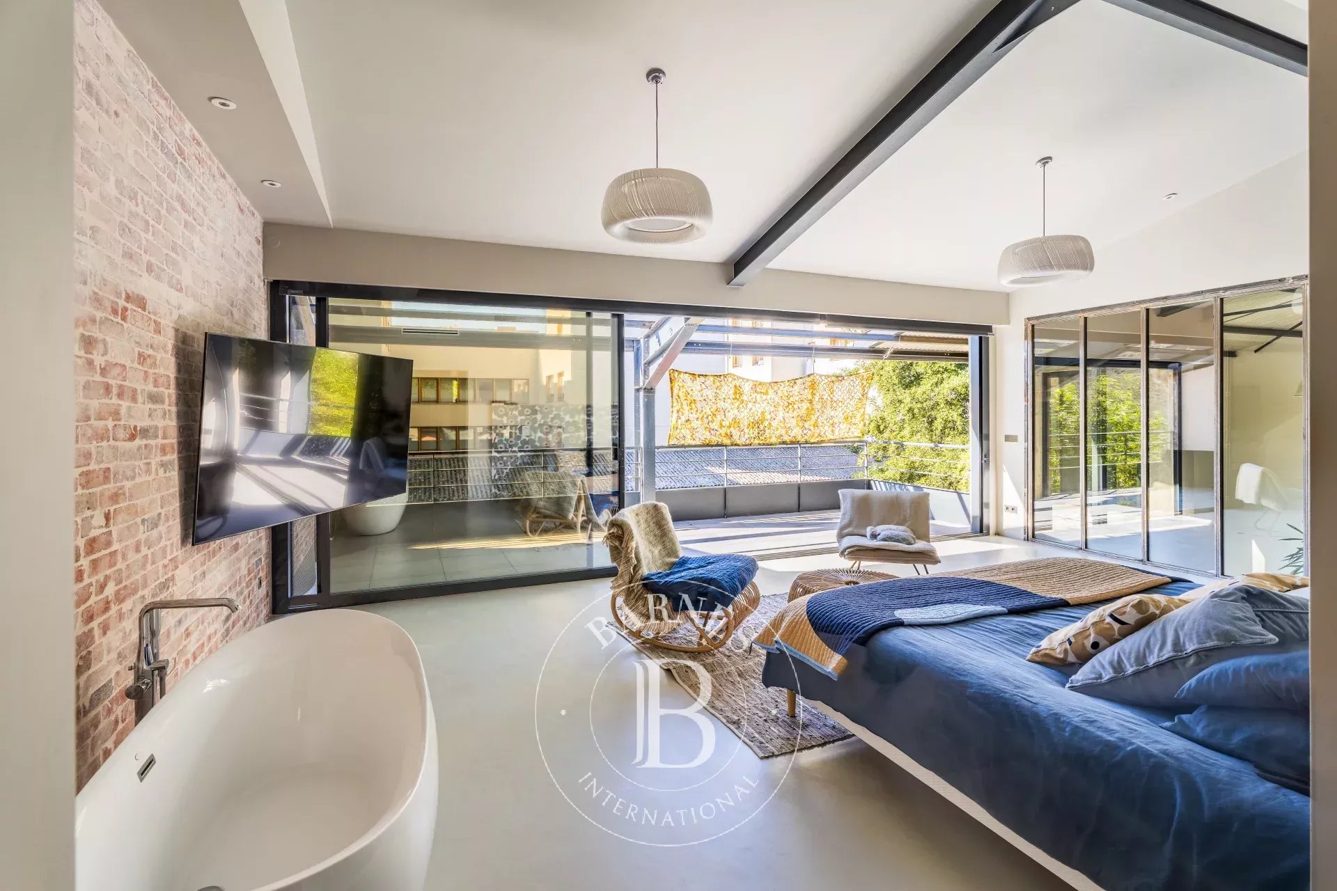 Loft Montreuil - picture 8