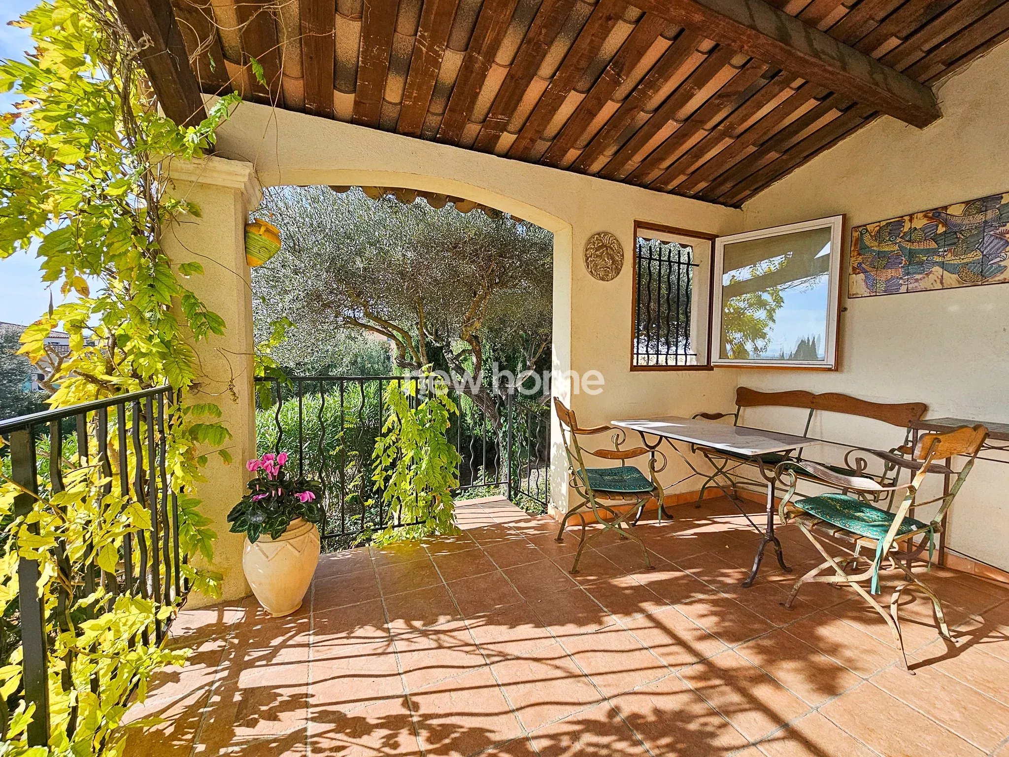 Charmante villa à pied du village