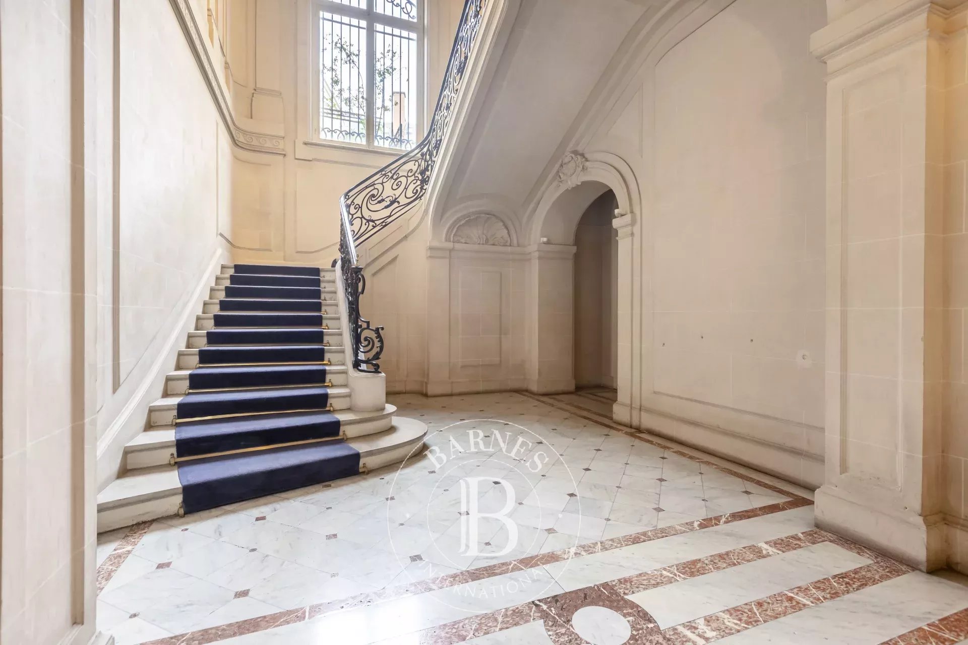 Paris 16 - Henri Martin - 1 Bedroom - Duplex
