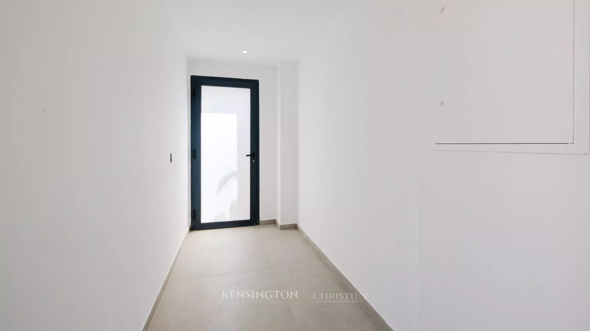5 Bedroom Villa/Townhouse's Image 32