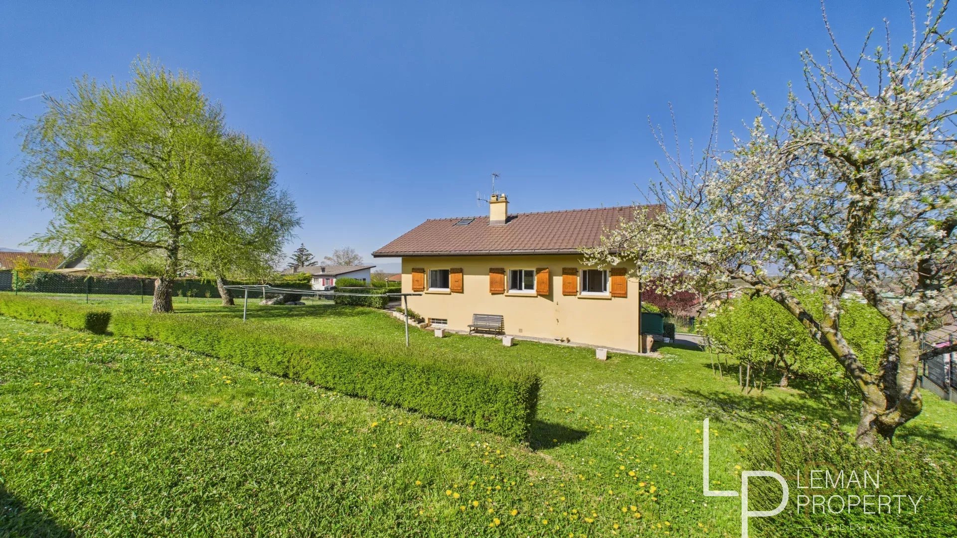 maison de 90 m2 comprenant 5 pièces