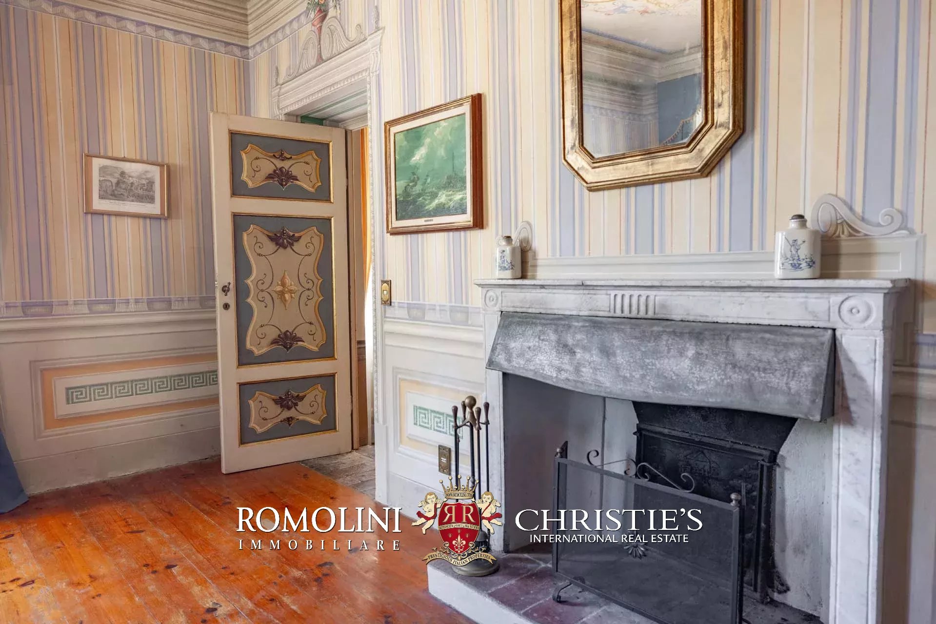 6 Bedroom Villa/Townhouse's Image 77