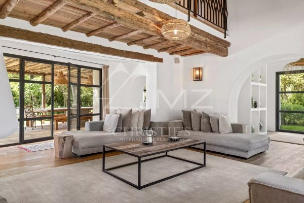 Luxury Villa for Sale in Mougins | Exceptional Family Estate — photo 3