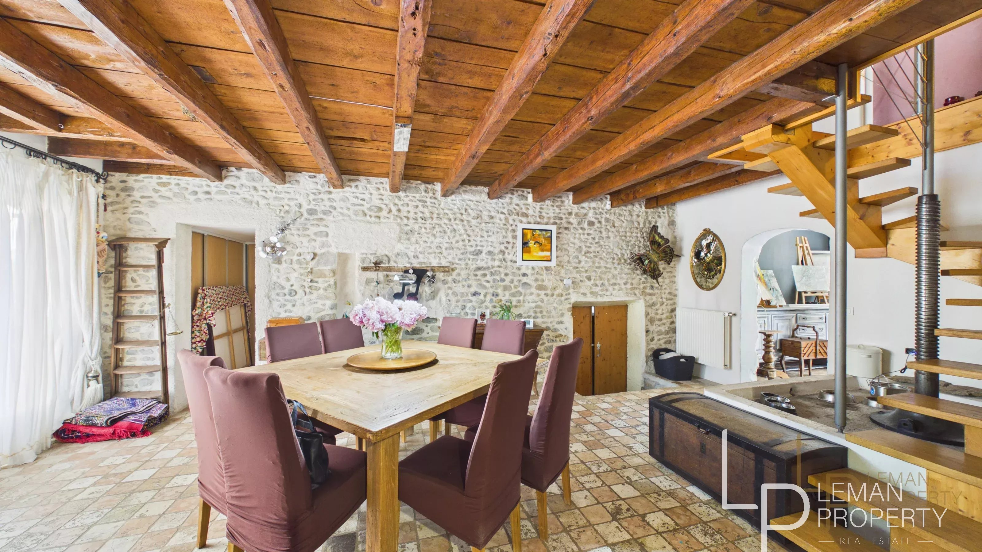 L'agence Leman property vous propose un maison à la vente