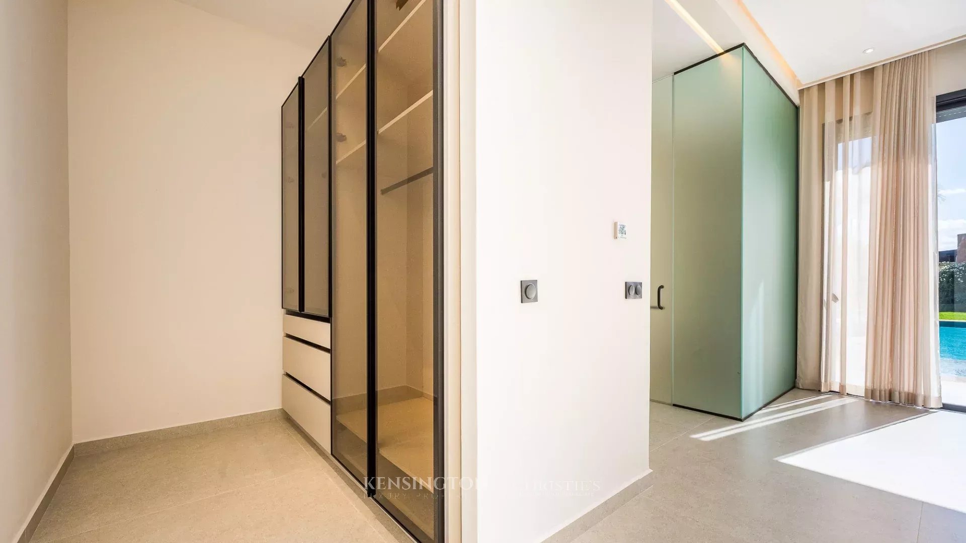 5 Bedroom Villa/Townhouse's Image 20