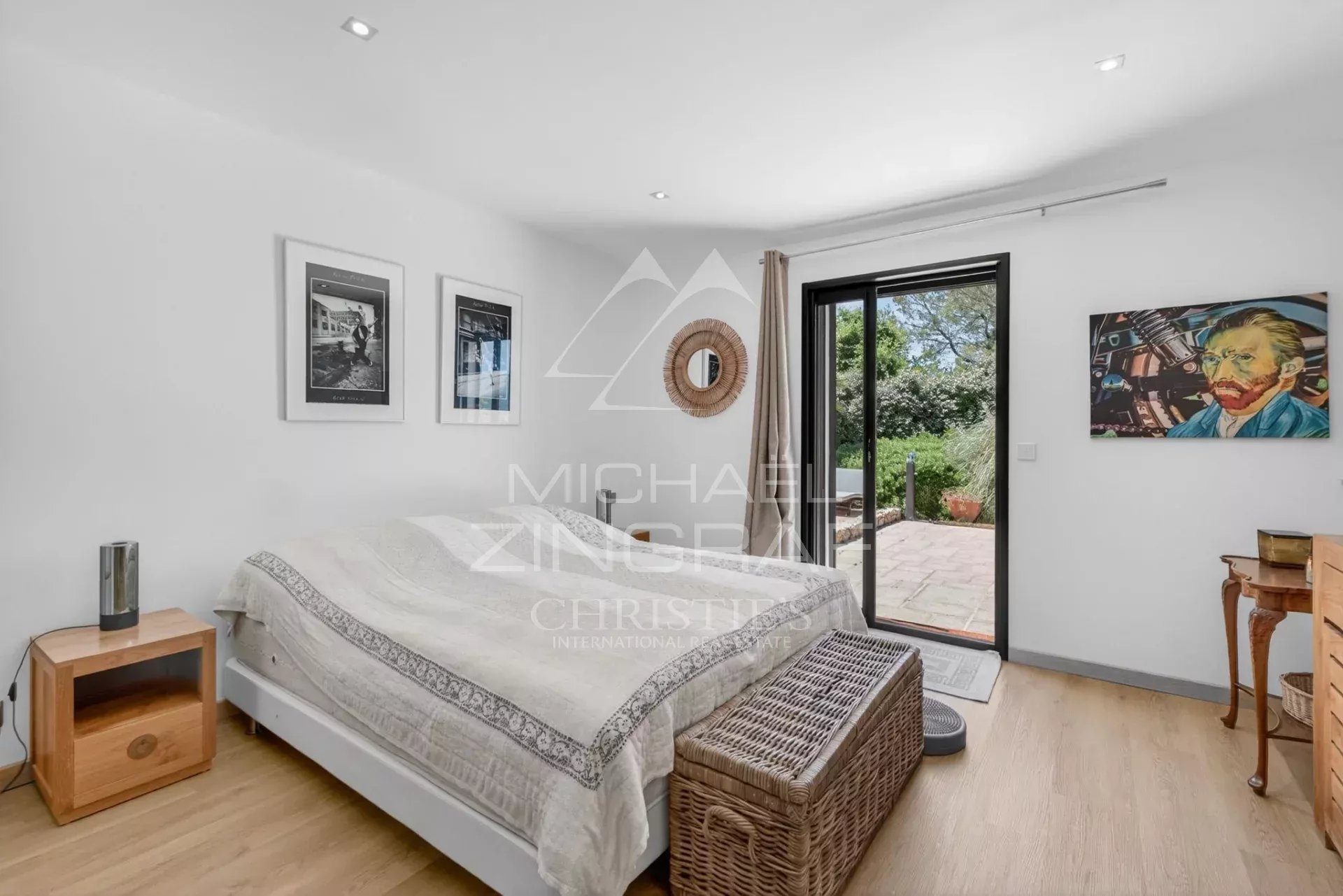 4 Bedroom Villa/Townhouse's Image 8