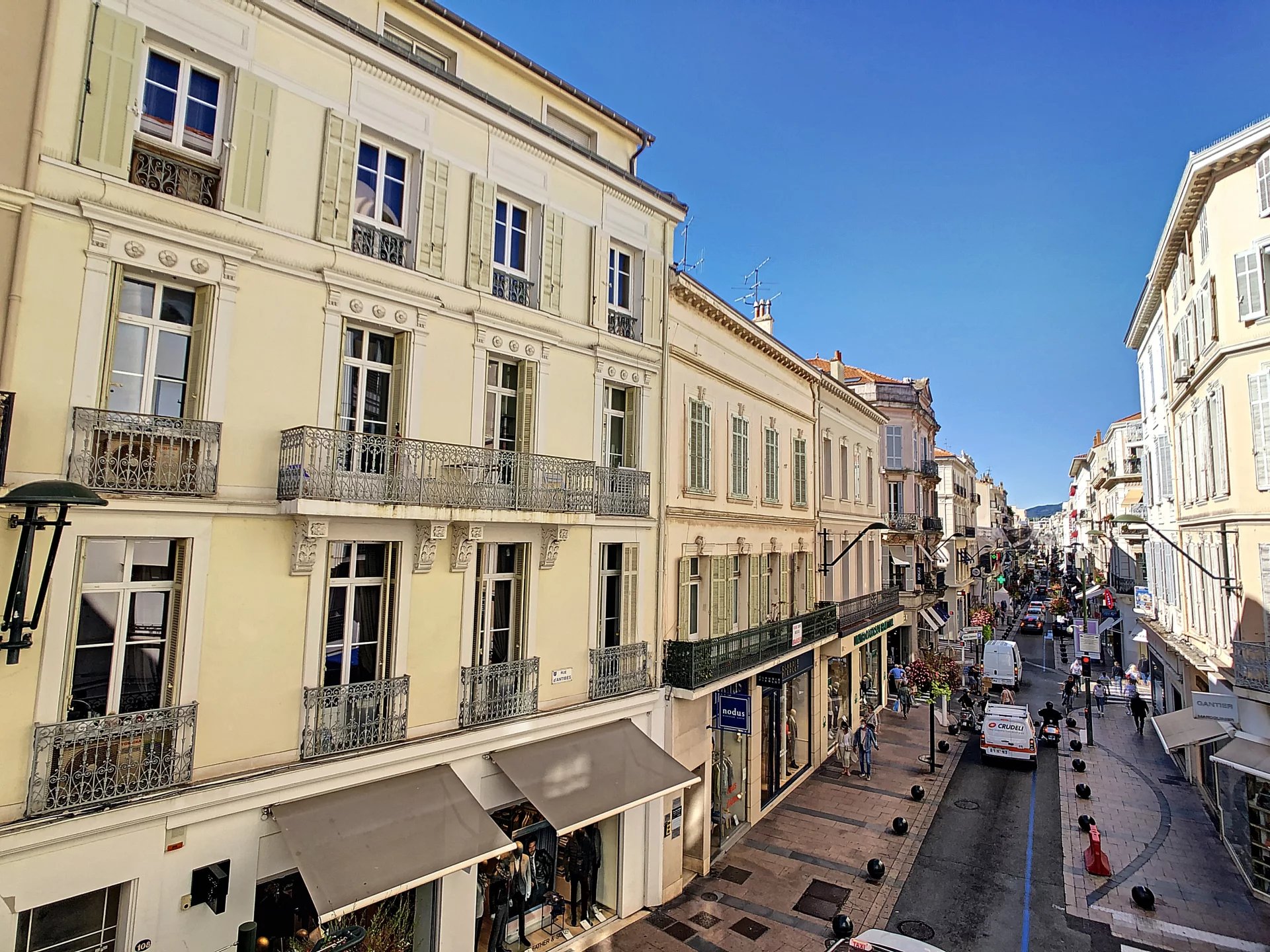 Cannes rue d'Antibes · Residenz "Le 99"