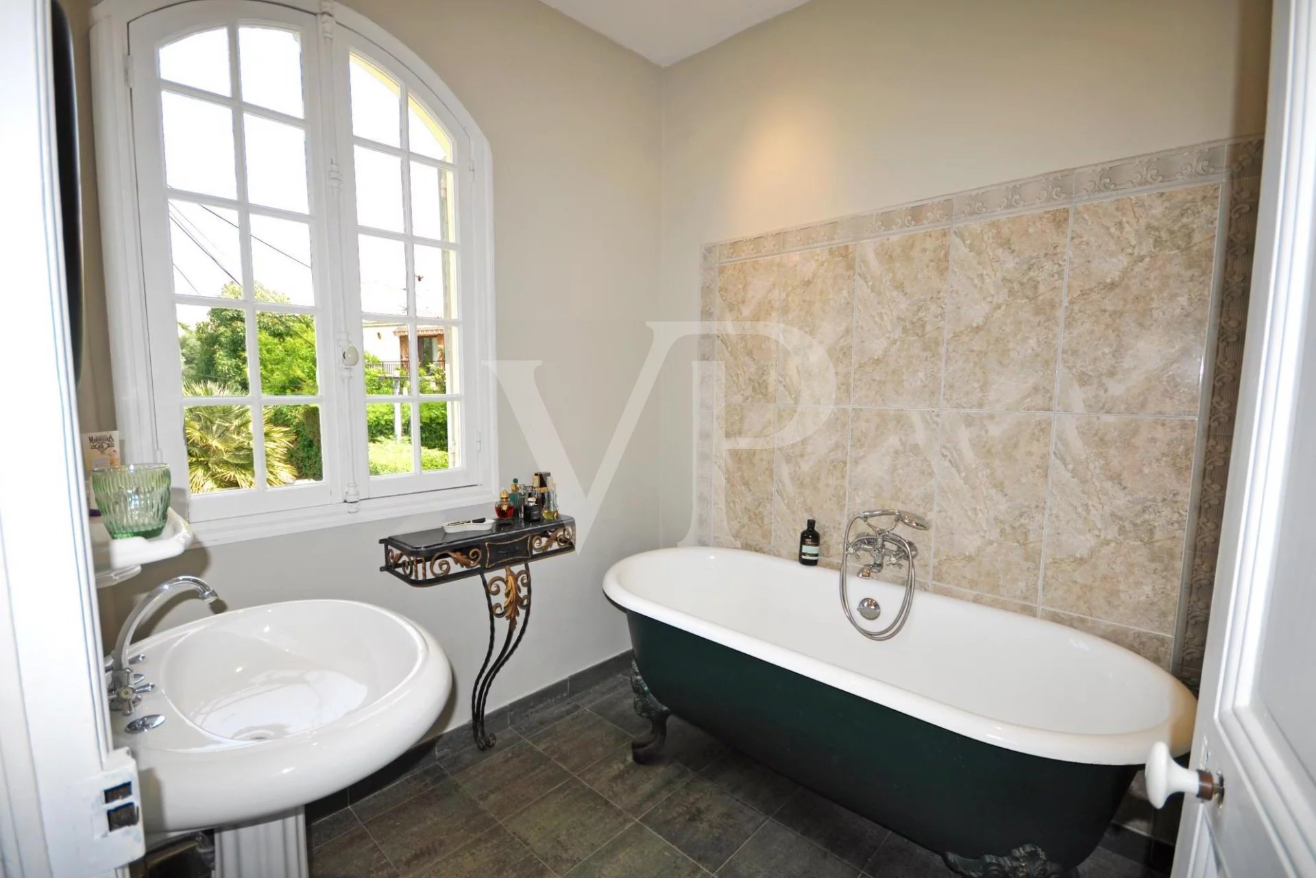 von_poll_real_estate_property_86002193_image_12
