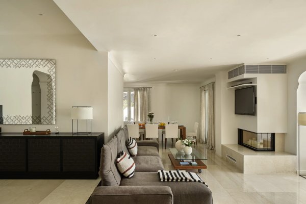 Elegant contemporary villa just a few steps from Salins Beach – Saint-Tropez — photo 5