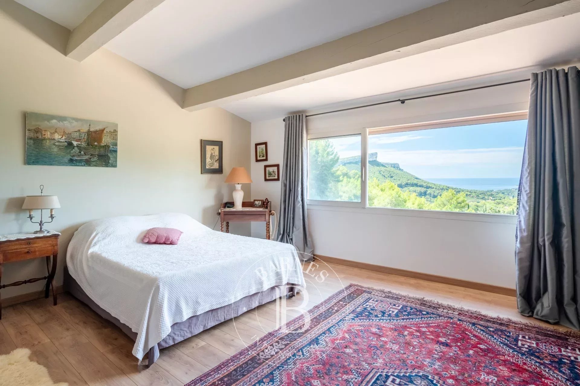 Ev Cassis - picture 8