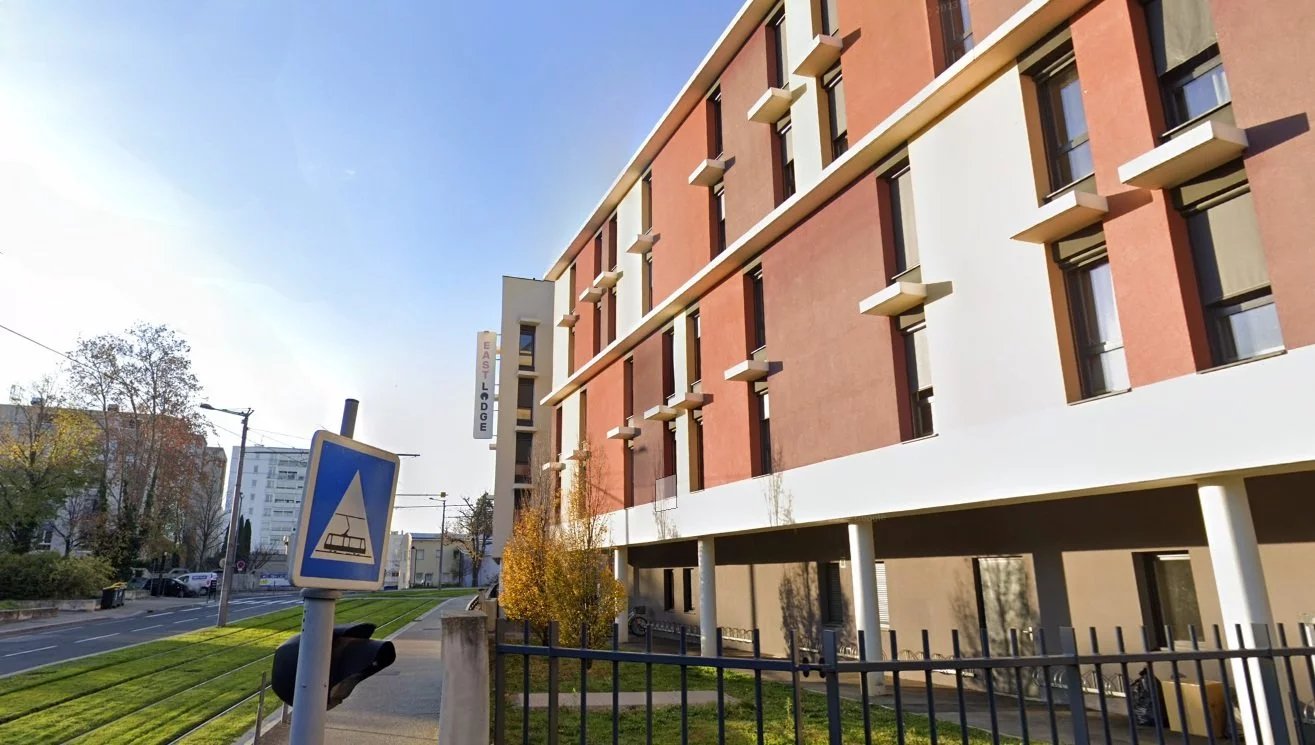 INVESTISSEMENT LOCATIF  SAINT-PRIEST  Résidence Eastlodge Lyon Est Eurexpo *** - 6.19% de rentabilité