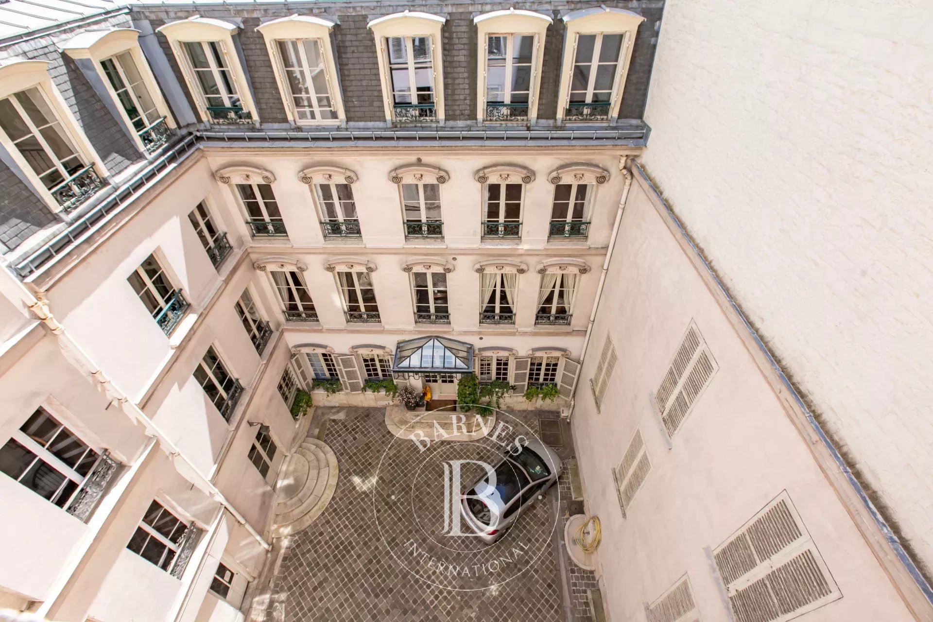 Daire Paris 8ème - picture 12