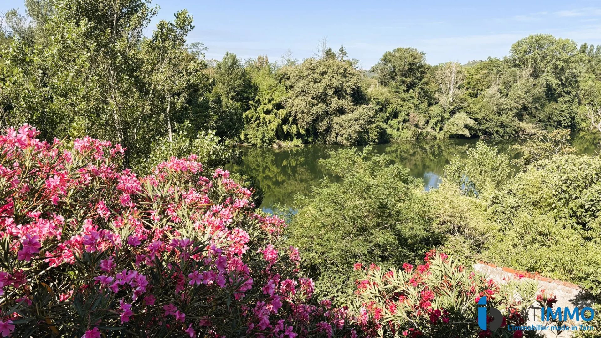 Immeuble / local professionnel 90 m² à vendre à Albi (81000)