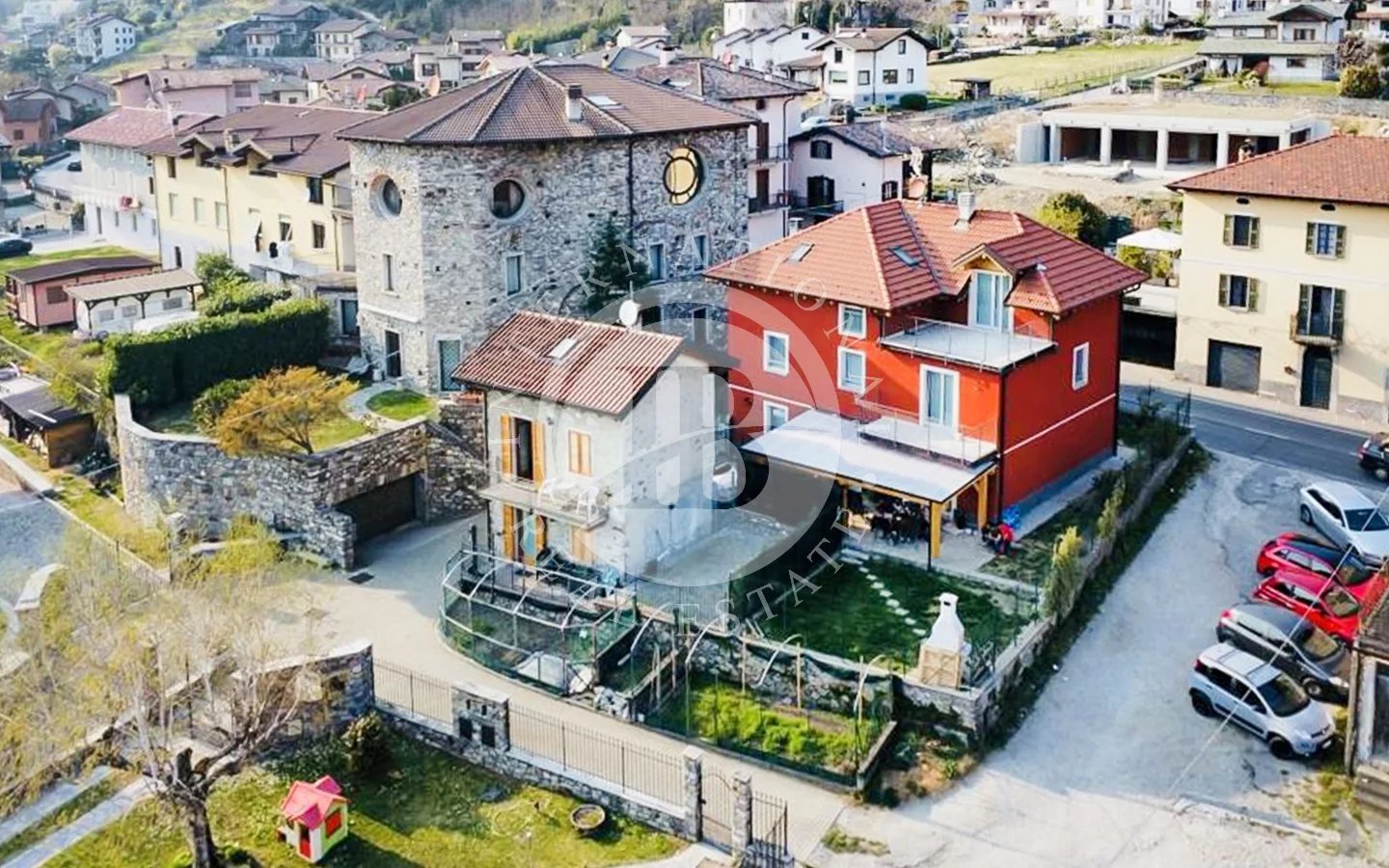 Villa in Sorico - view 1