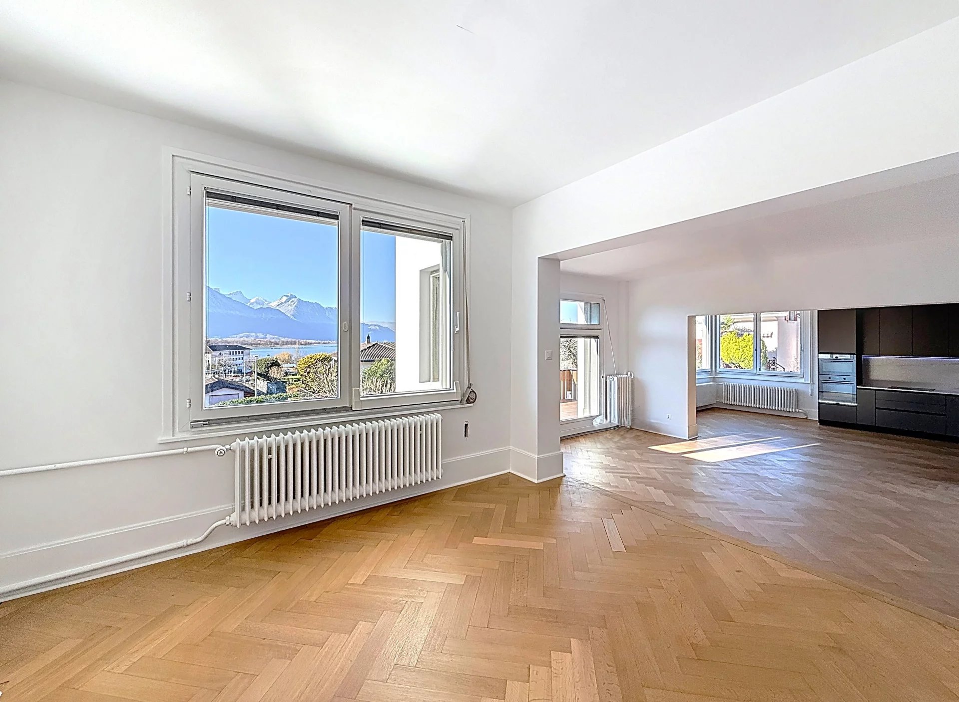 Cachet, calme et vue sur le Lac !