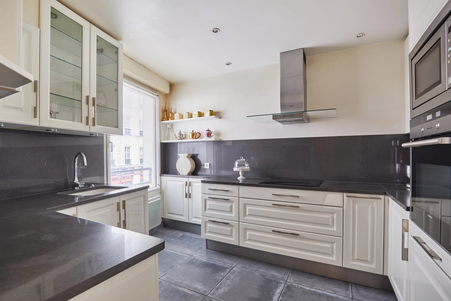 2 Bedroom Apartment/Flat's Image 4