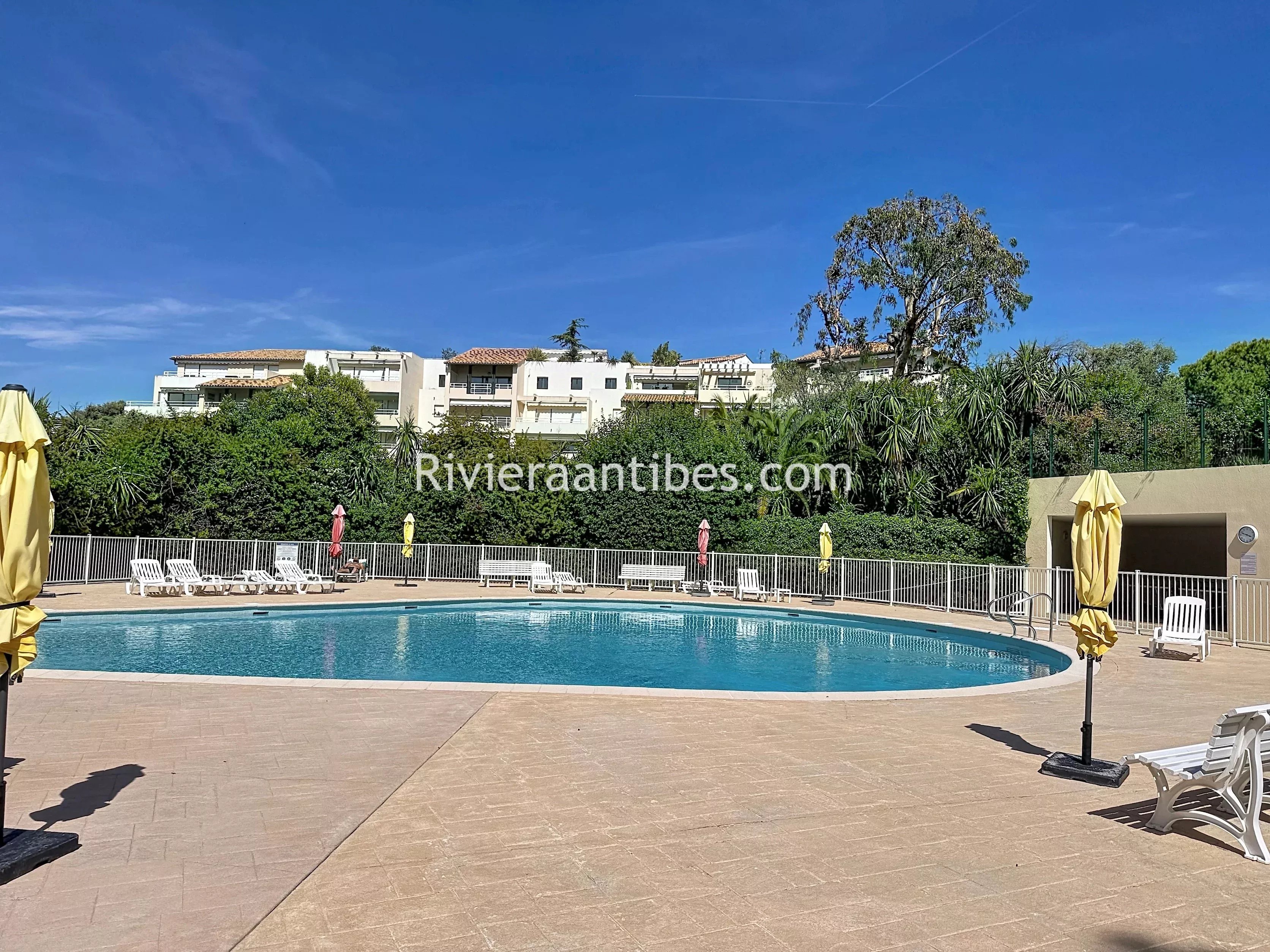 ANTIBES RESIDENZIALE ULTIMO PIANO