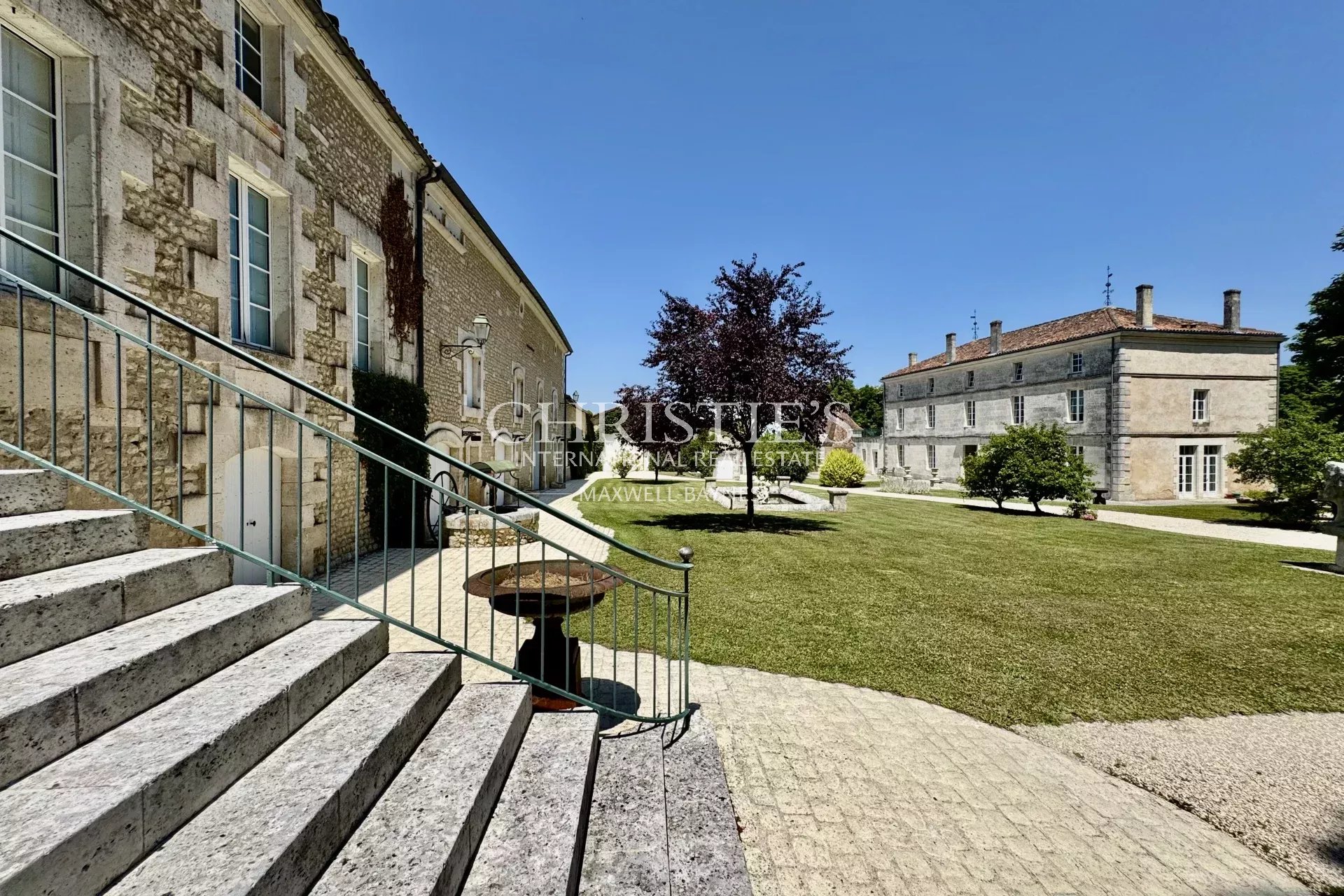 14 Bedroom Villa/Townhouse's Image 52