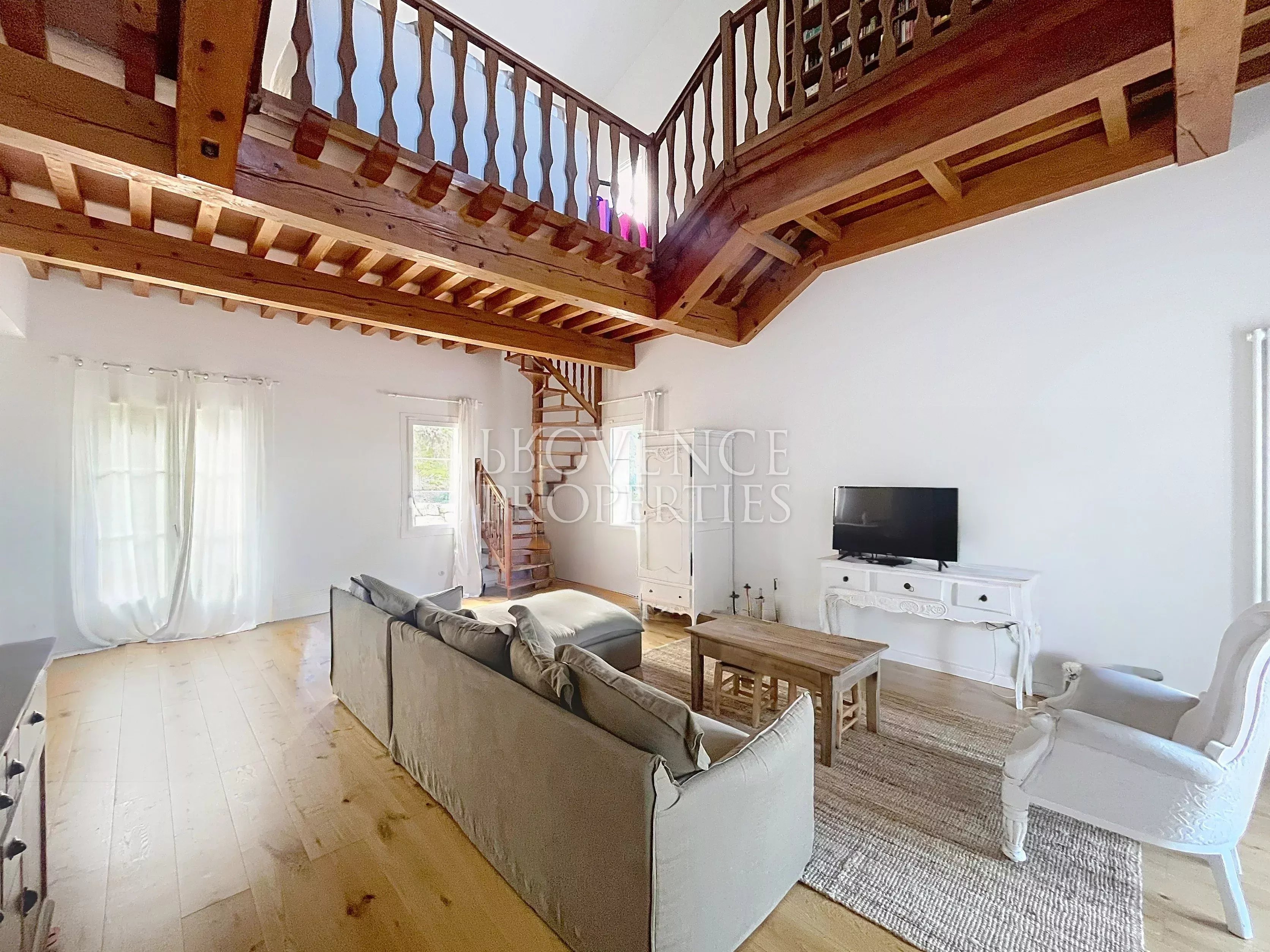 Élégante bastide d'inspiration aixoise sur les hauteurs de Tourves - Photo 4