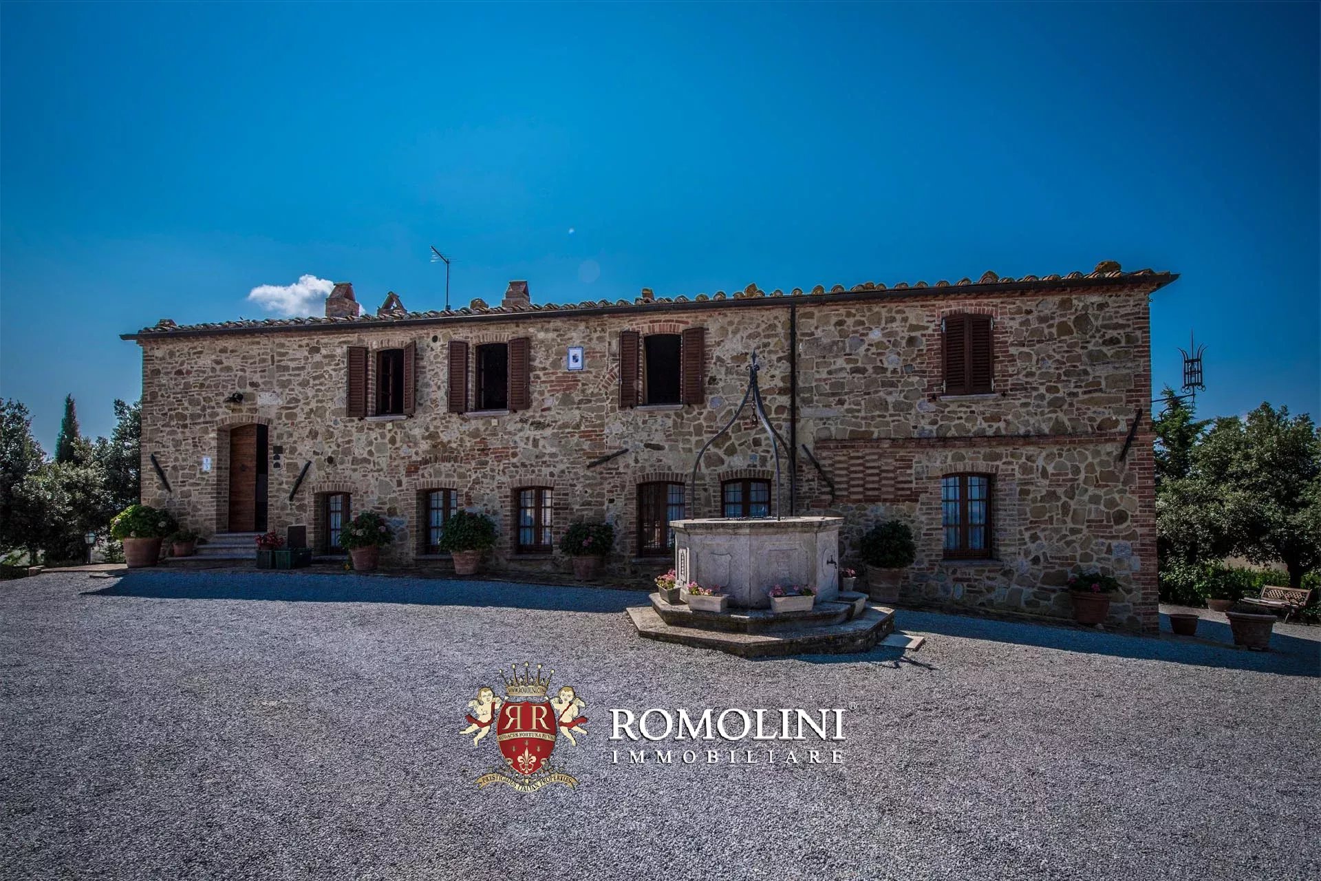 9 Bedroom Villa/Townhouse's Image 14