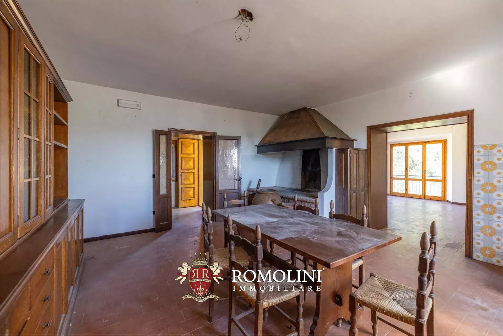 8 Bedroom Villa/Townhouse's Image 35