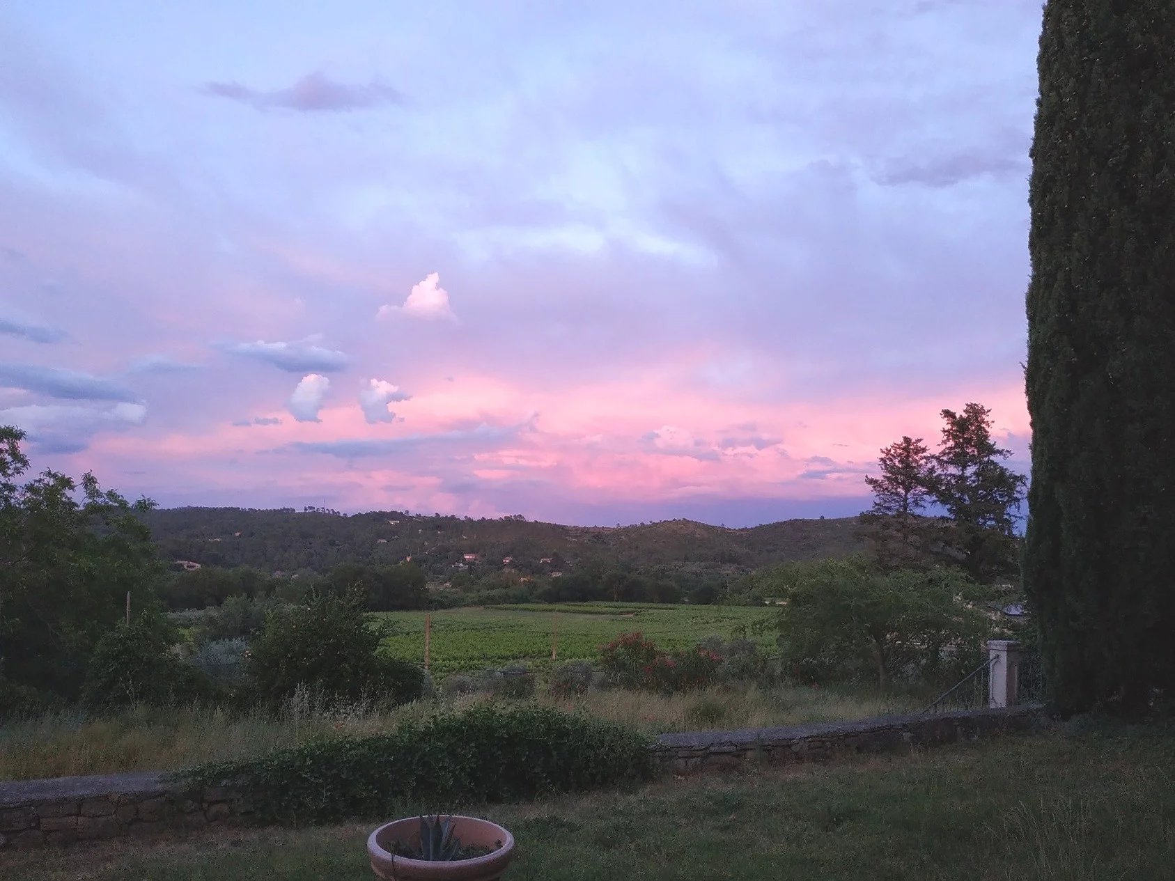 Charming 4-Bedroom Provencal House with Pool in Correns