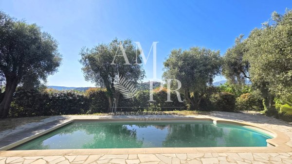 Luxury Villa in Mougins: Panoramic Family Estate with Alpine Views — photo 2