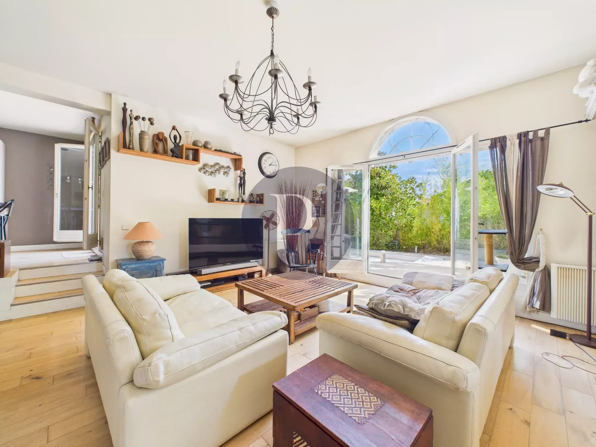 vente-maison-7-pieces-verrieres-le-buisson-86199758