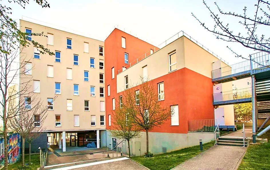 INVESTISSEMENT LOCATIF  VILLEJUIF - Résidence Twenty Campus Paris Villejuif Héloïse - 5.14 % de rentabilité