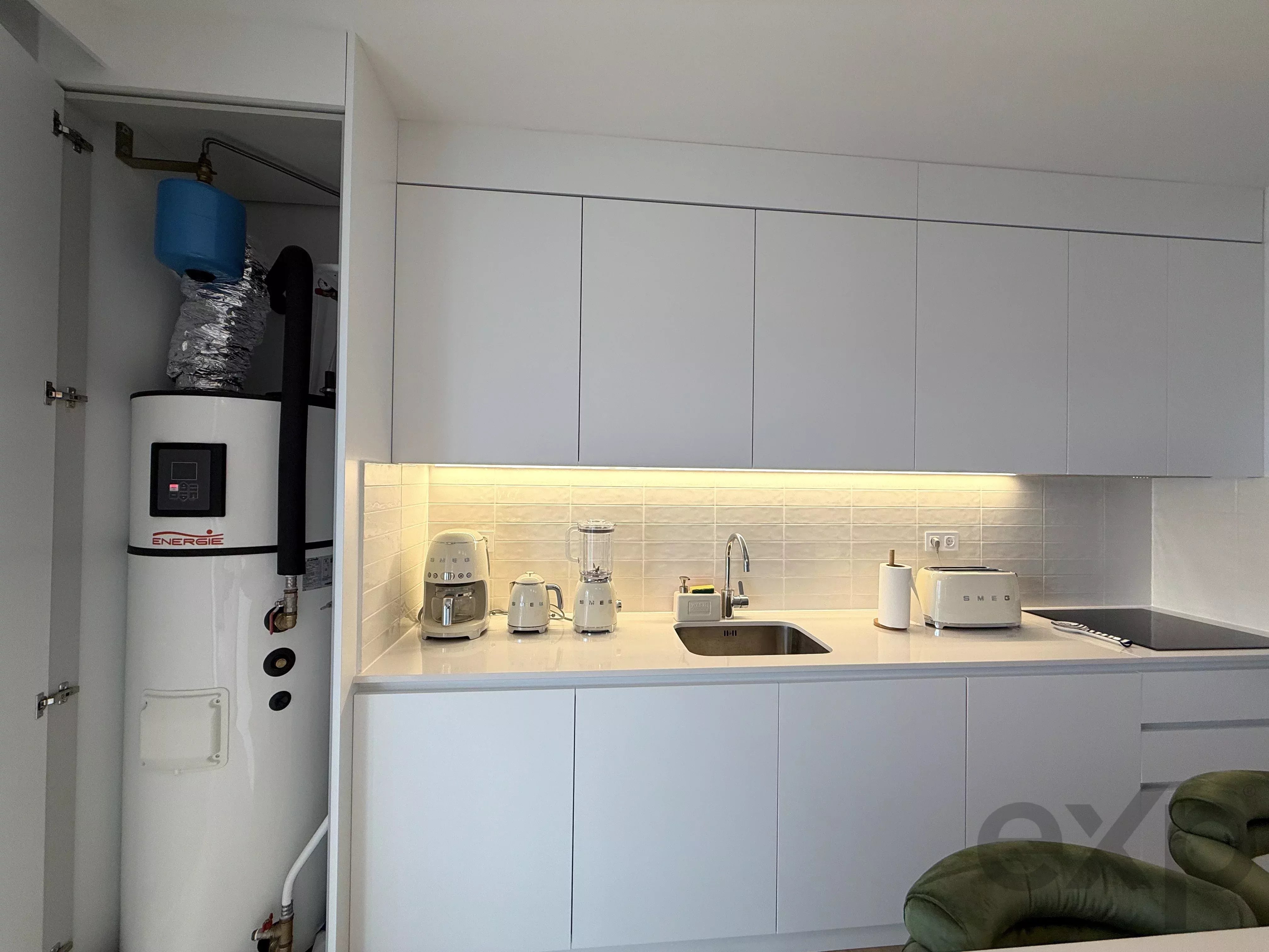 2-BEDR. SUITE, POOL, BALCONY, GARAGE 86647813 image 3