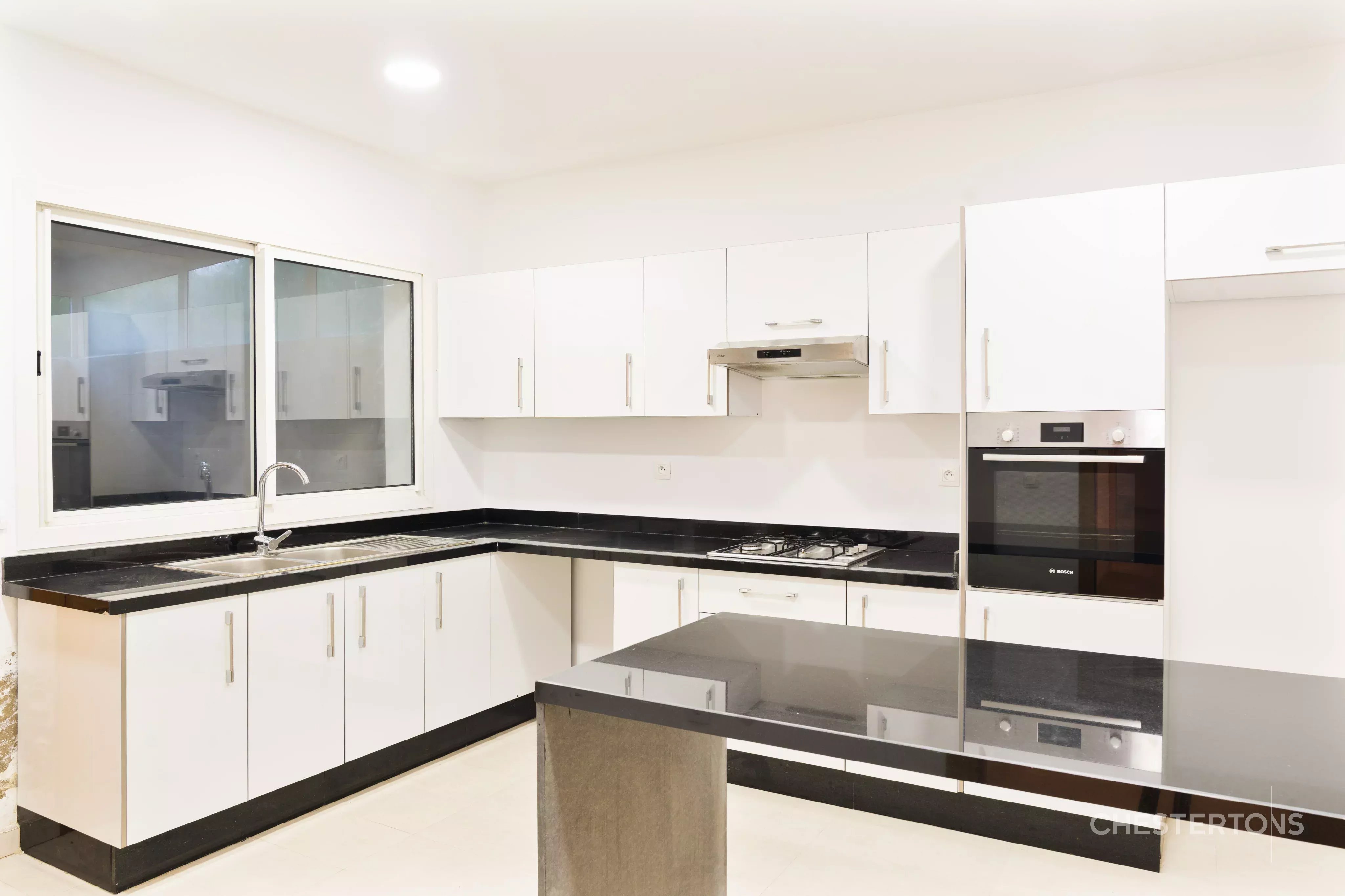 Image of Villa - 4 Bedrooms for Sale in Rabat-Témara-Morocco, Image 16