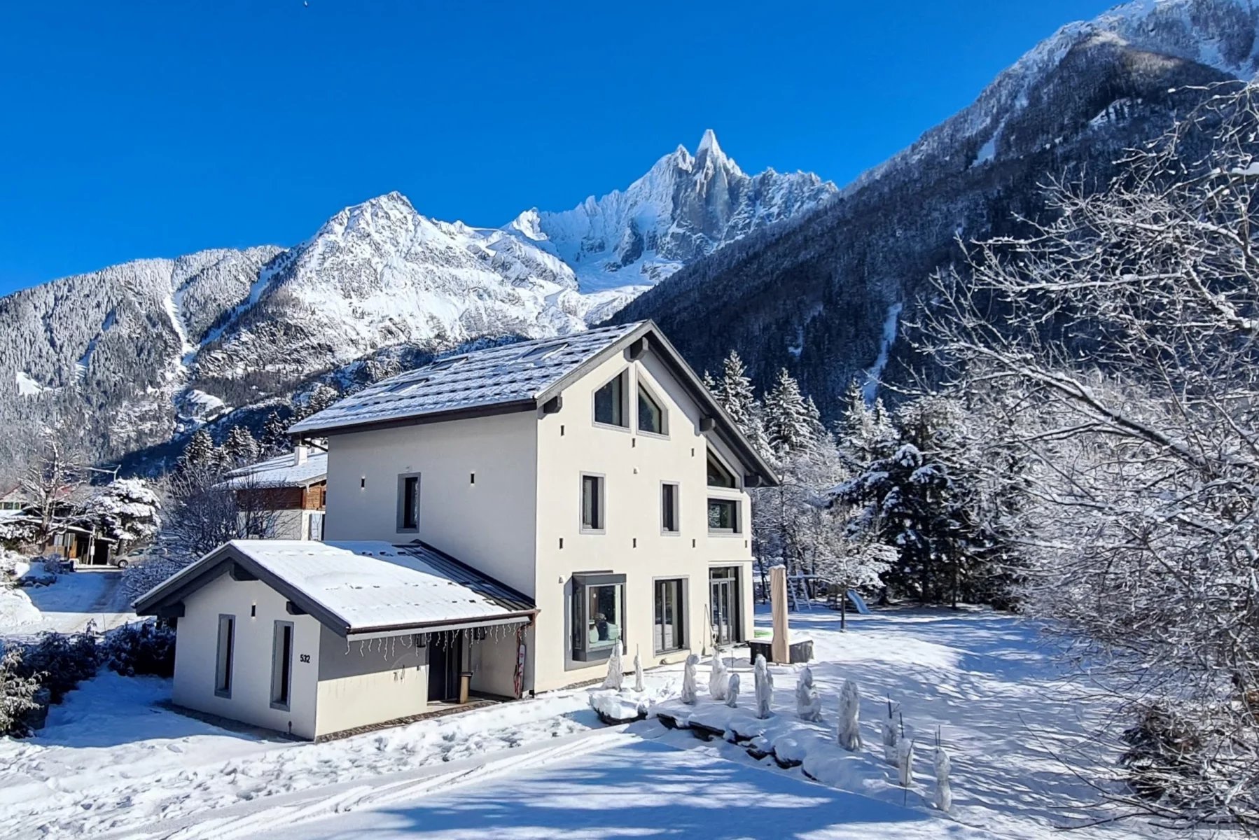 Chamonix accommodation chalets for sale in Chamonix apartments to buy in Chamonix holiday homes to buy in Chamonix