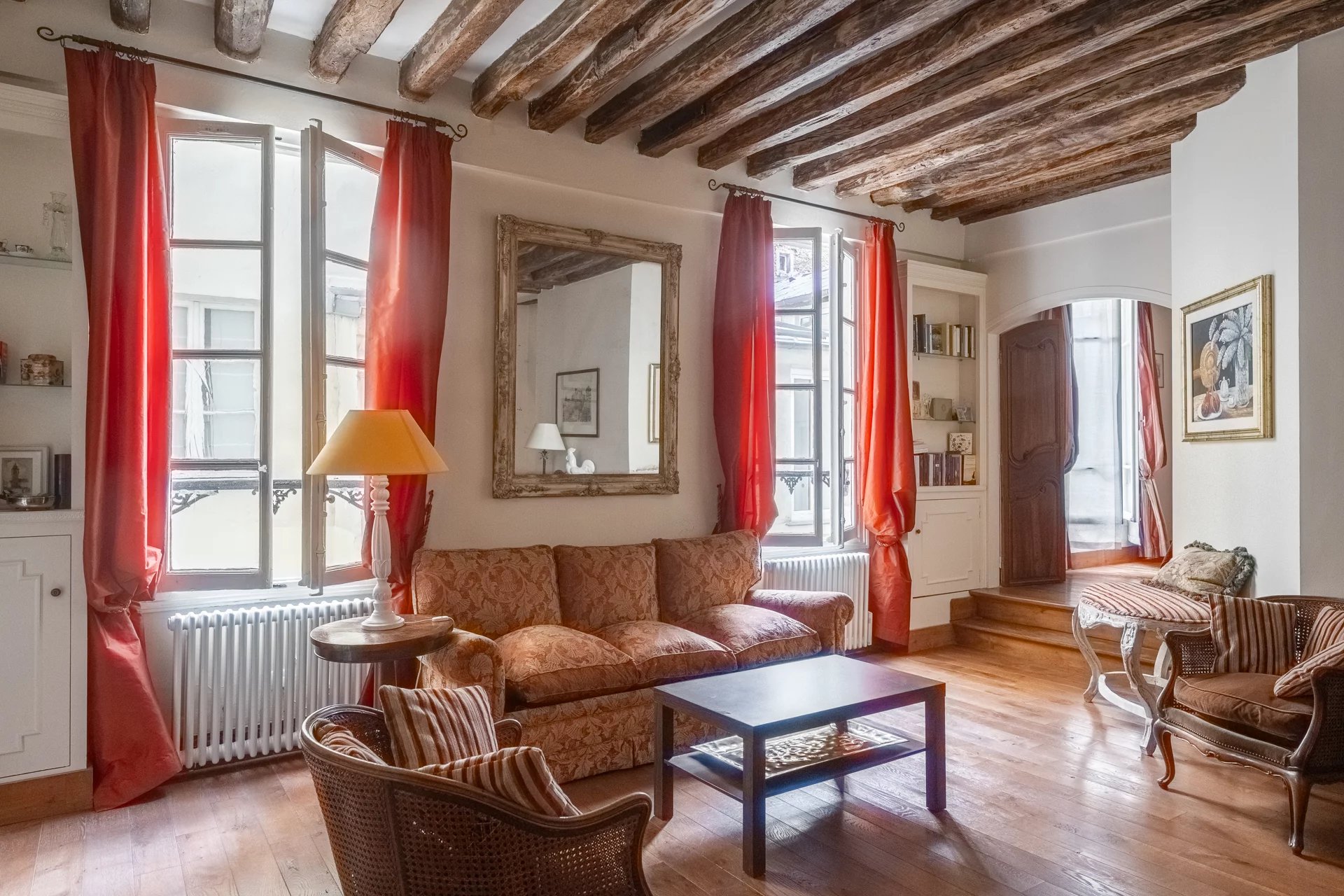 Saint-Sulpice - Paris 75006 -1 Chambre - 54,55 m² loi Carrez - Calme sur cour intérieure -