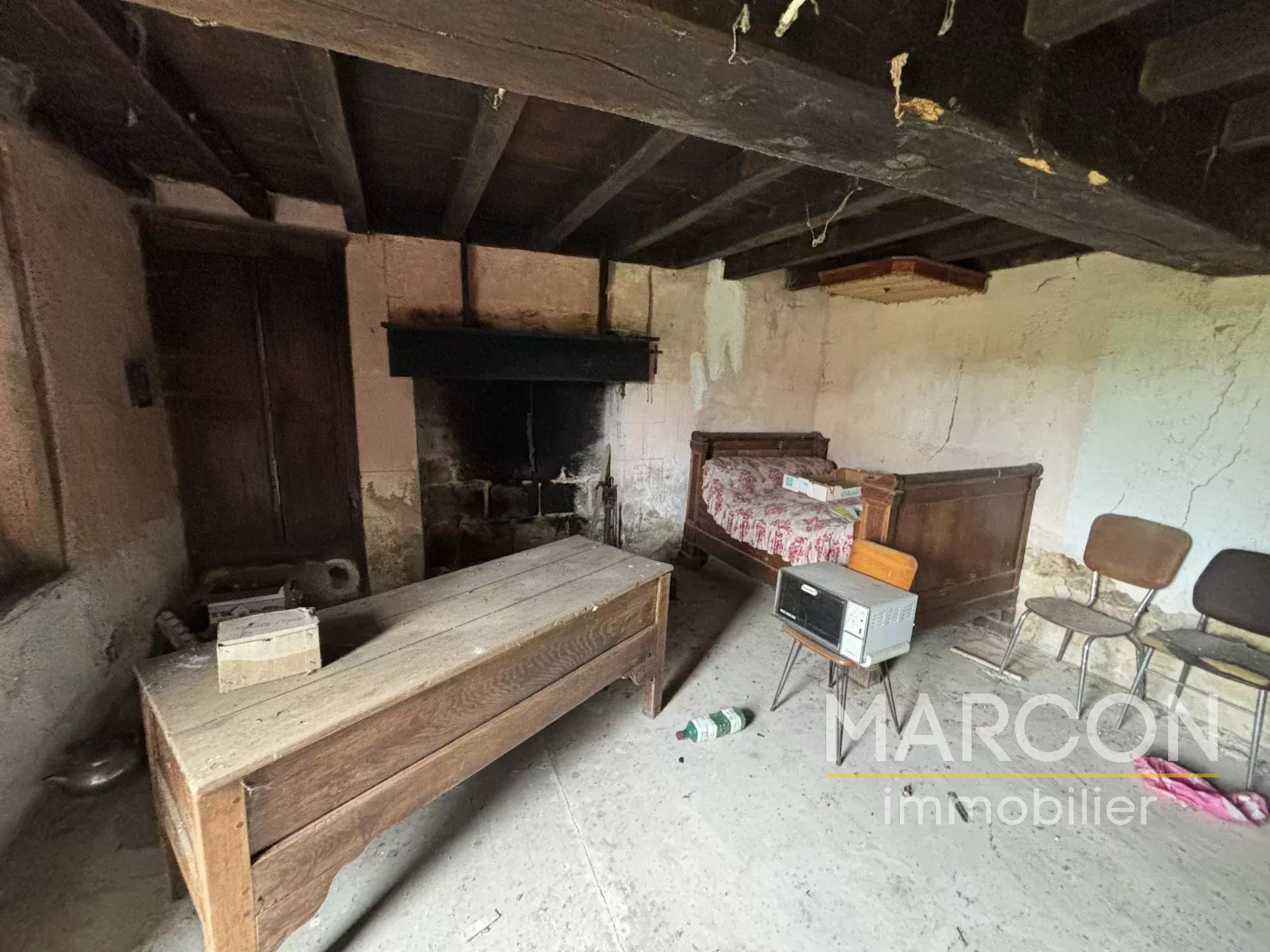 SALE HOUSE AREA CHAMBON-SUR-VOUEIZE