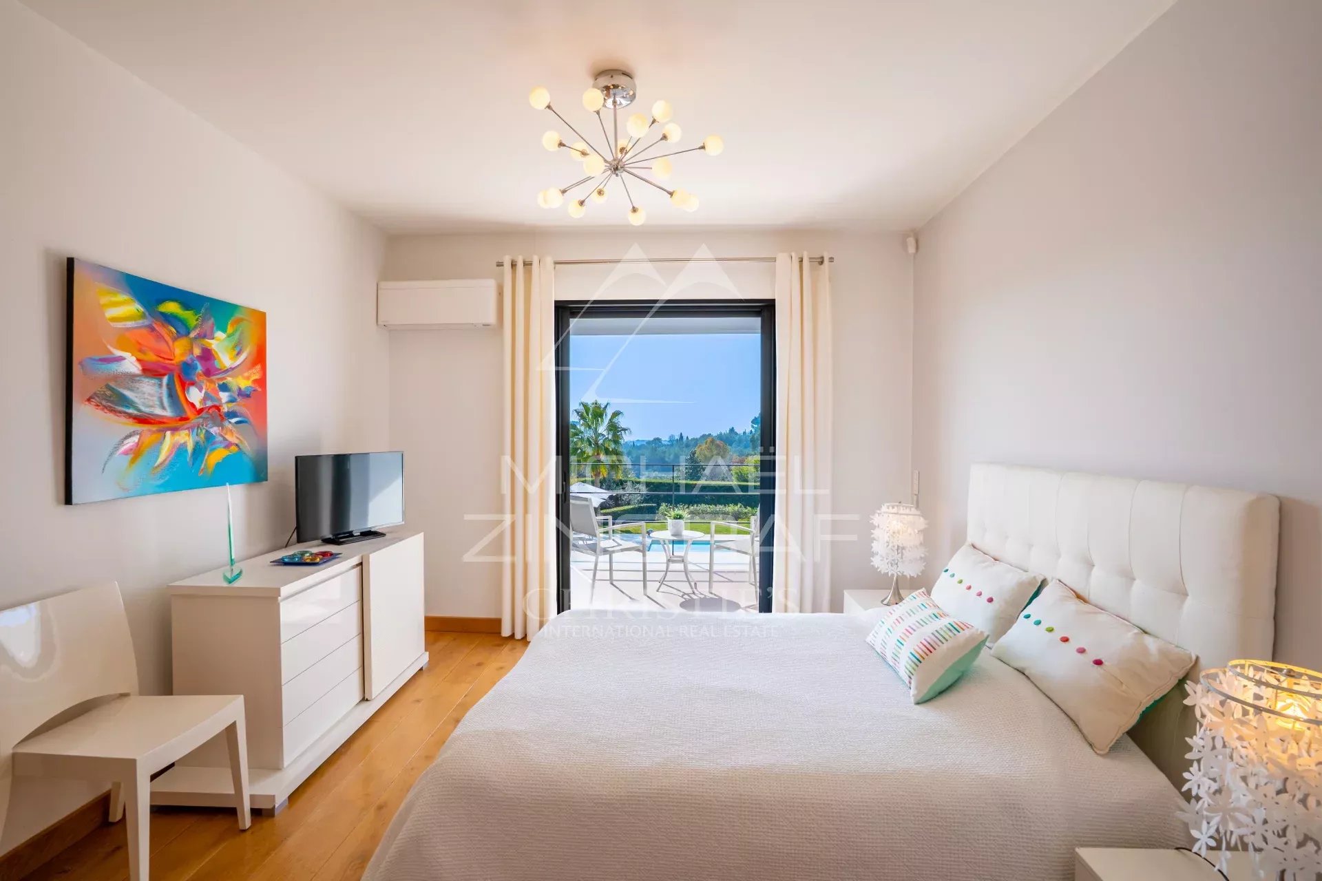 6 Bedroom Villa/Townhouse's Image 6