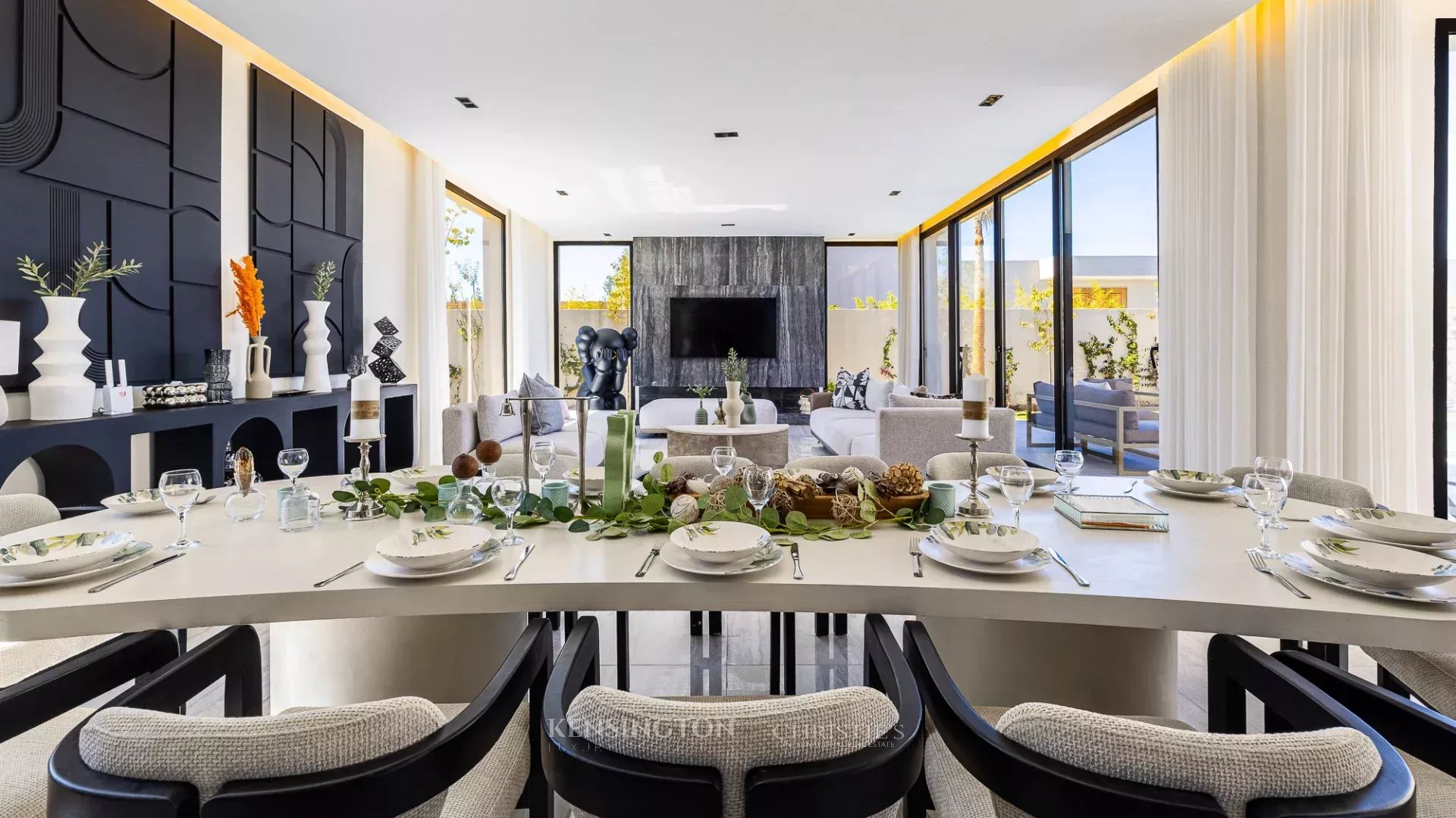 4 Bedroom Villa/Townhouse's Image 9