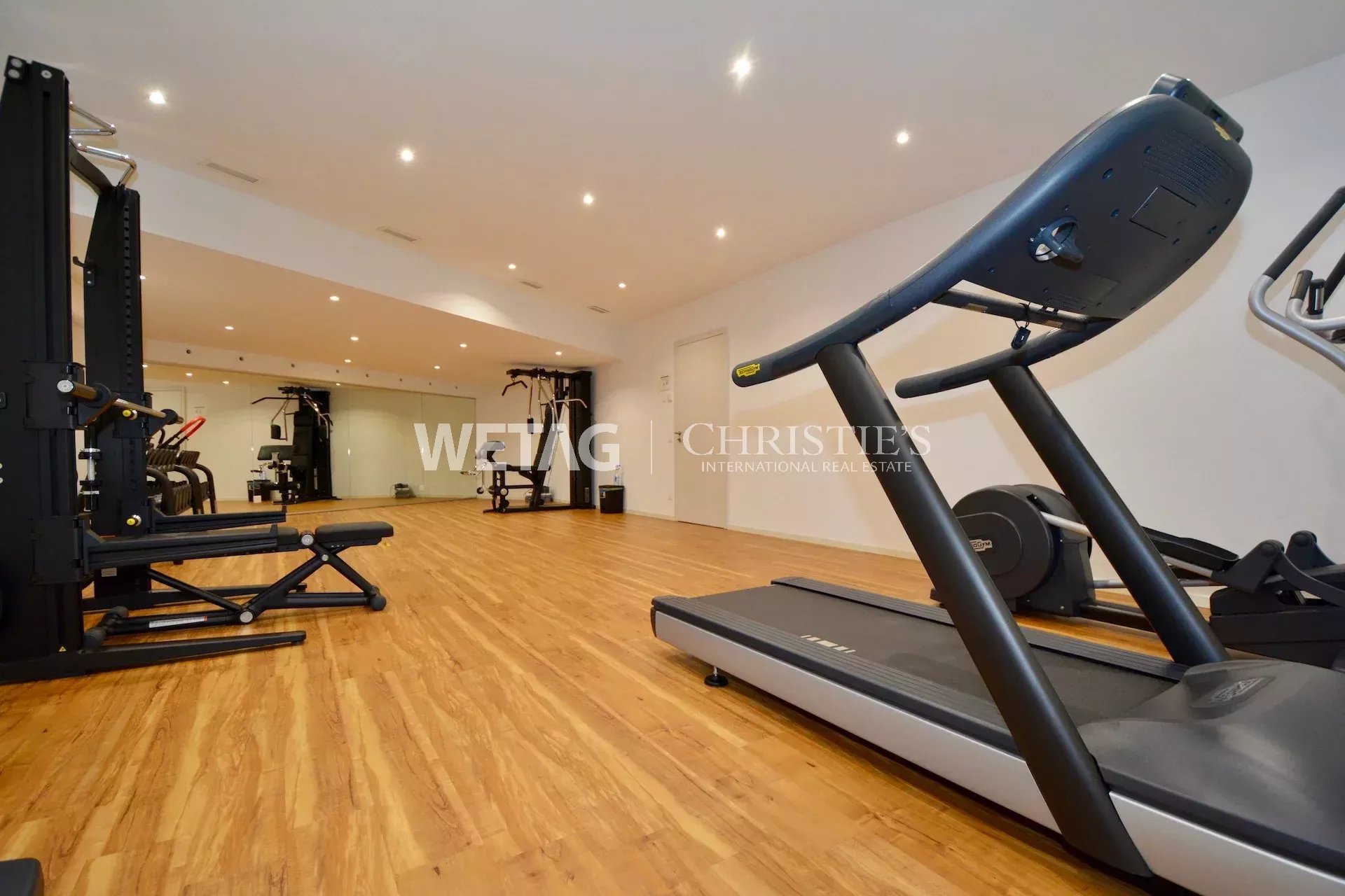 3 Bedroom Apartment/Flat's Image 8
