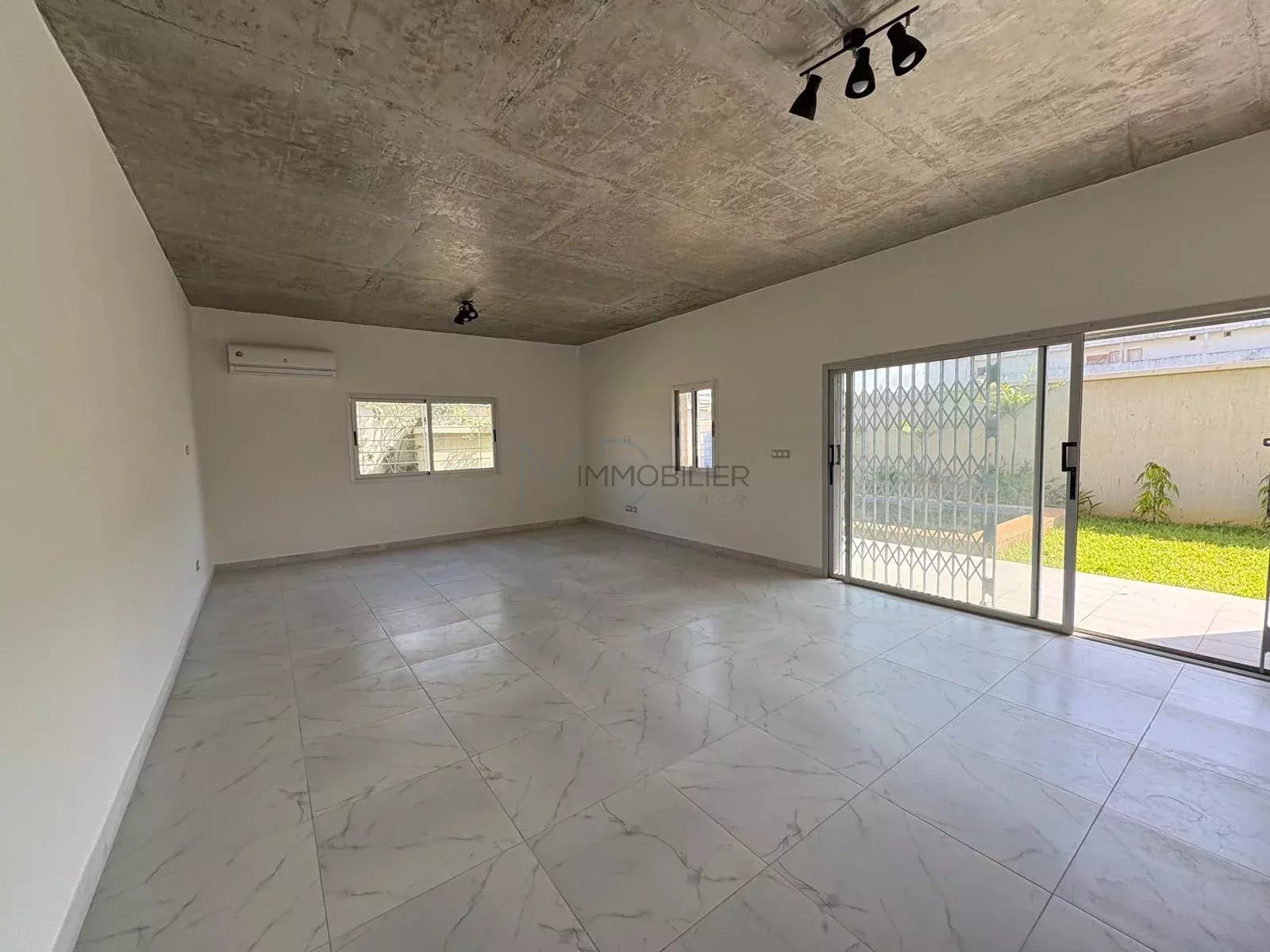 Rental Villa Grand-Bassam