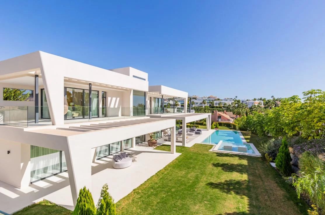 Magnifique propriété contemporaine exceptionnelle située à Nueva Andalucia