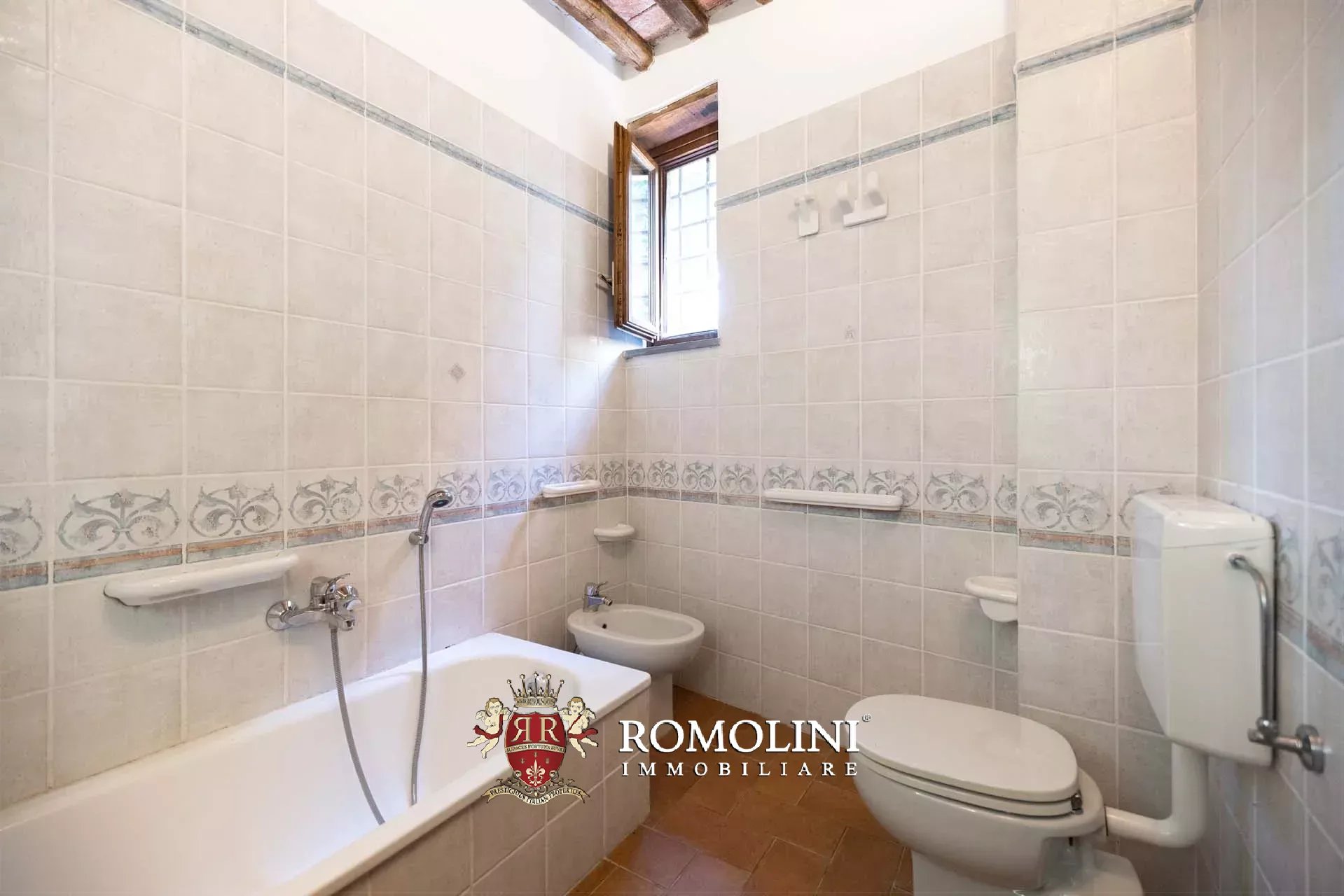 11 Bedroom Villa/Townhouse's Image 68